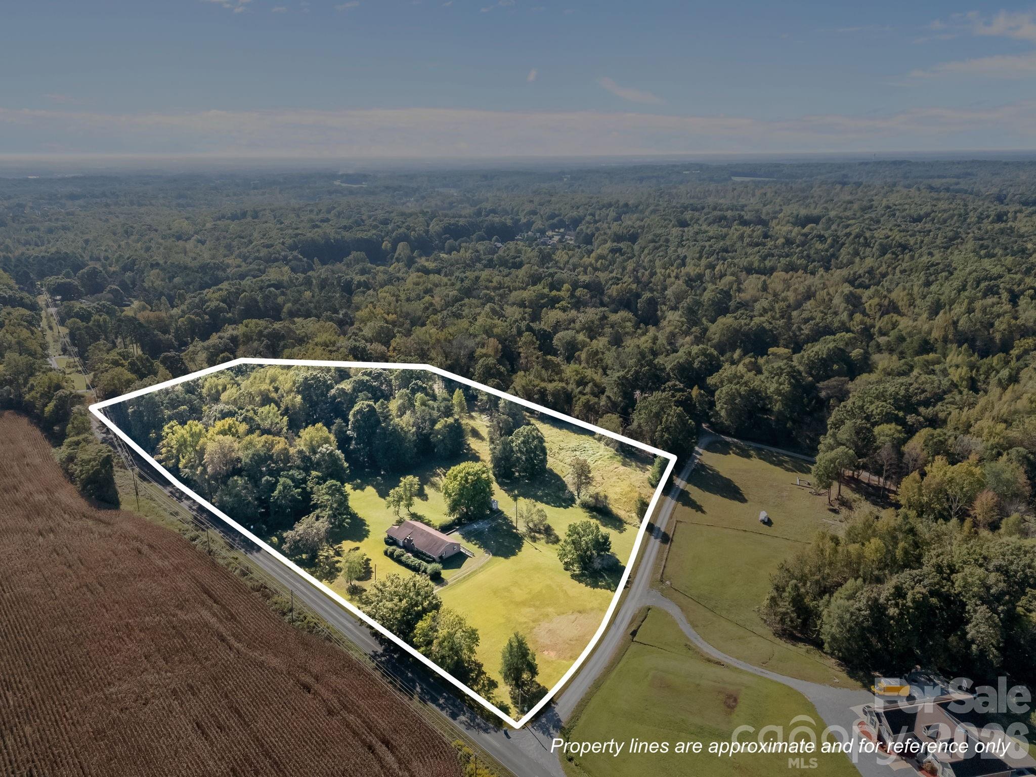 945 Alvin Hough Road Property Photo 2