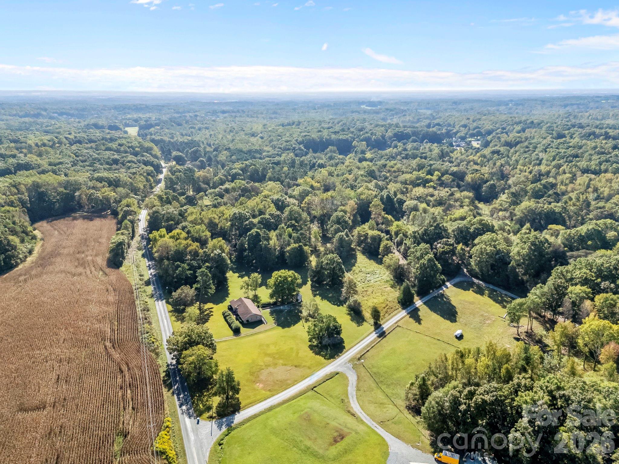 945 Alvin Hough Road Property Photo 3