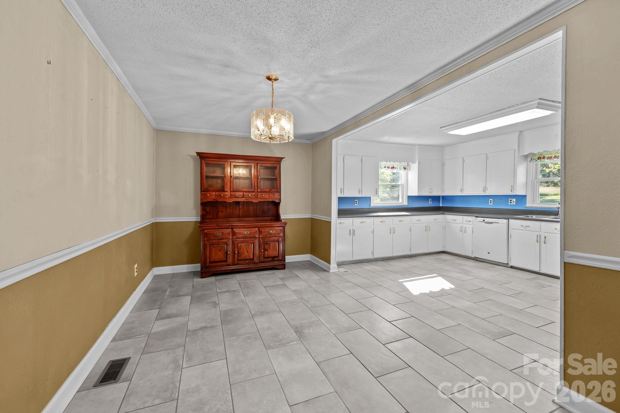 945 Alvin Hough Road Property Photo 14