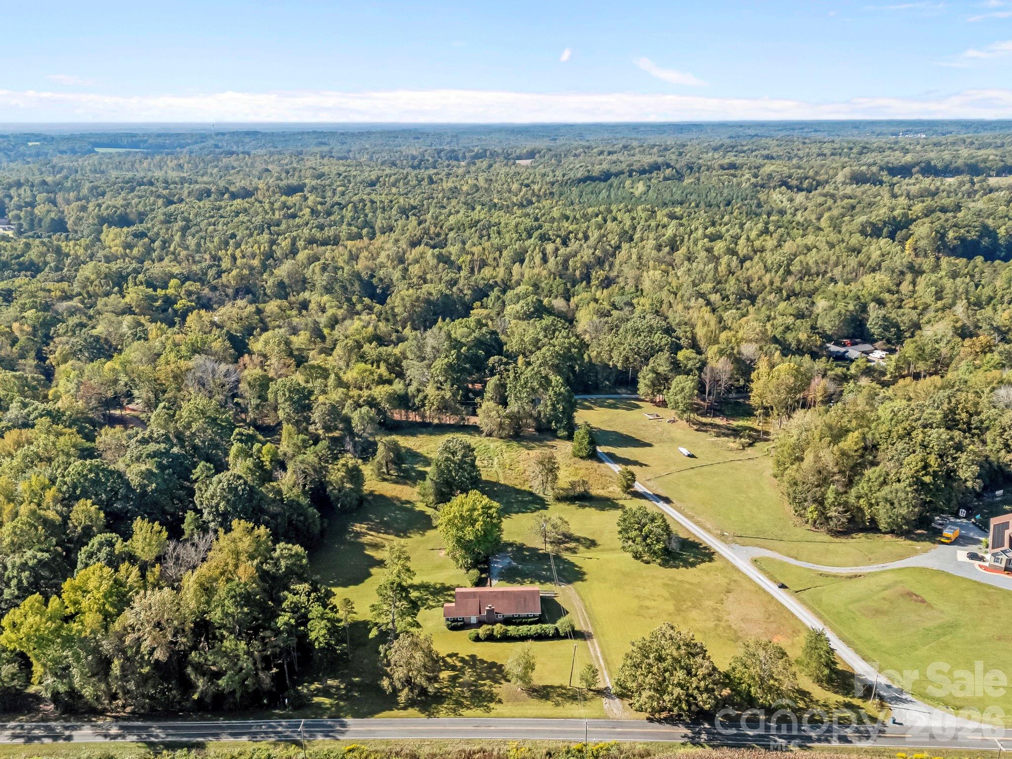 945 Alvin Hough Road Property Photo 27
