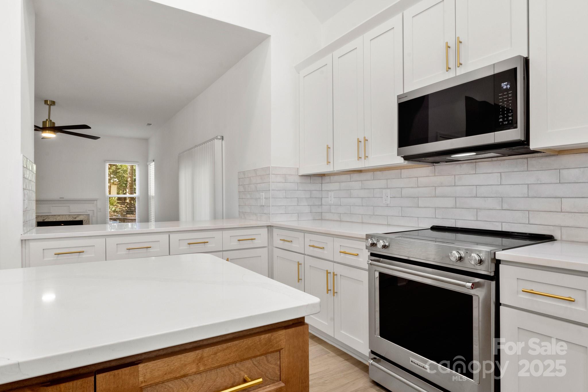 12415 Bluff Meadow Trail Property Photo 12