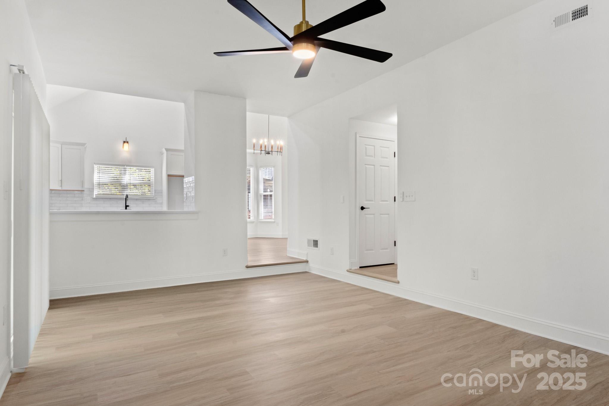 12415 Bluff Meadow Trail Property Photo 19