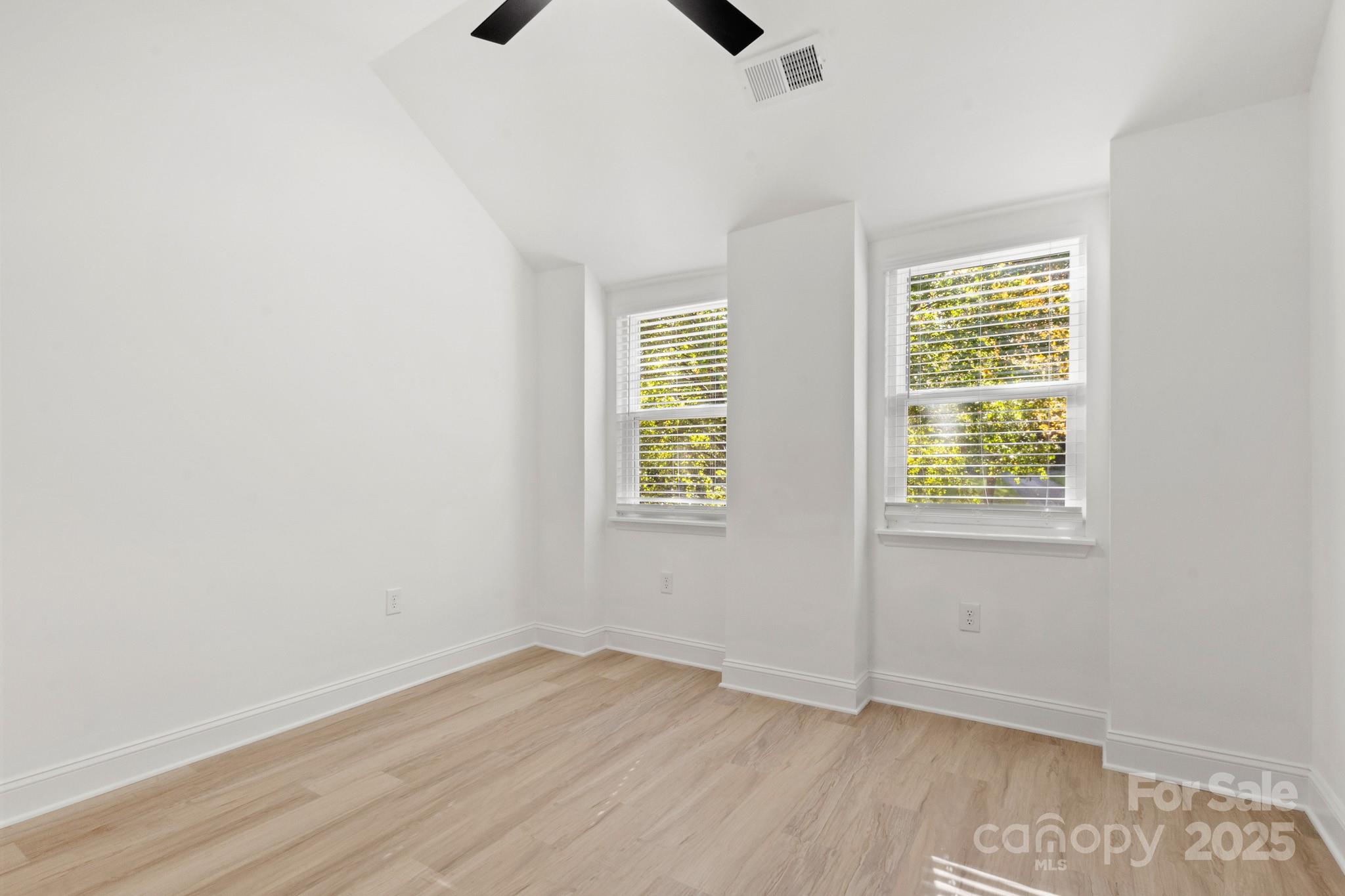 12415 Bluff Meadow Trail Property Photo 34