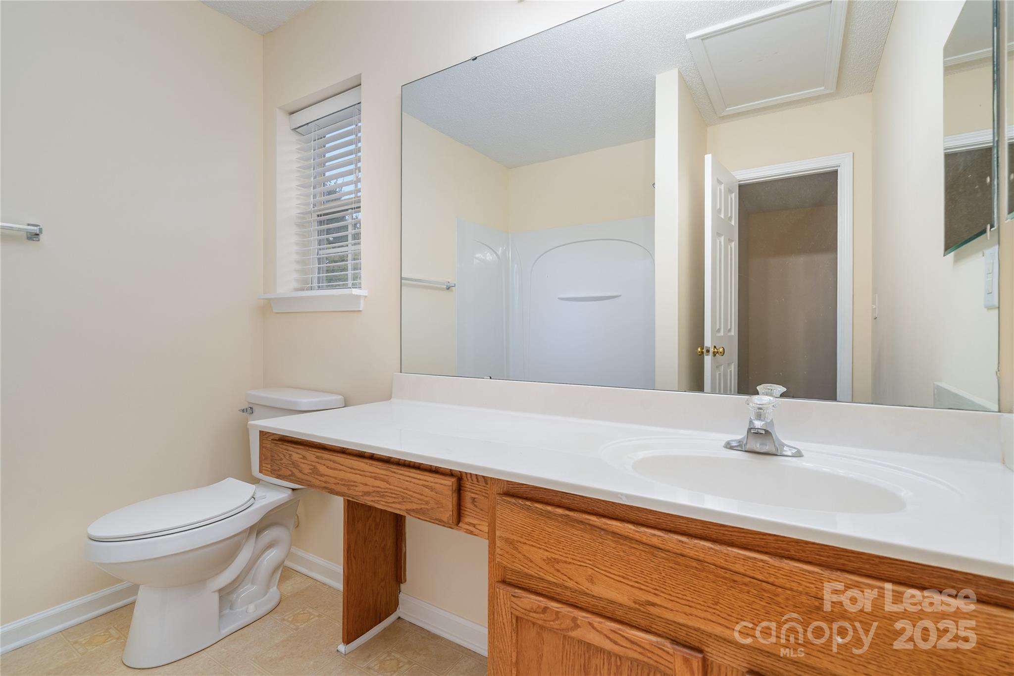 16849 Greenlawn Hills Court Property Photo 21