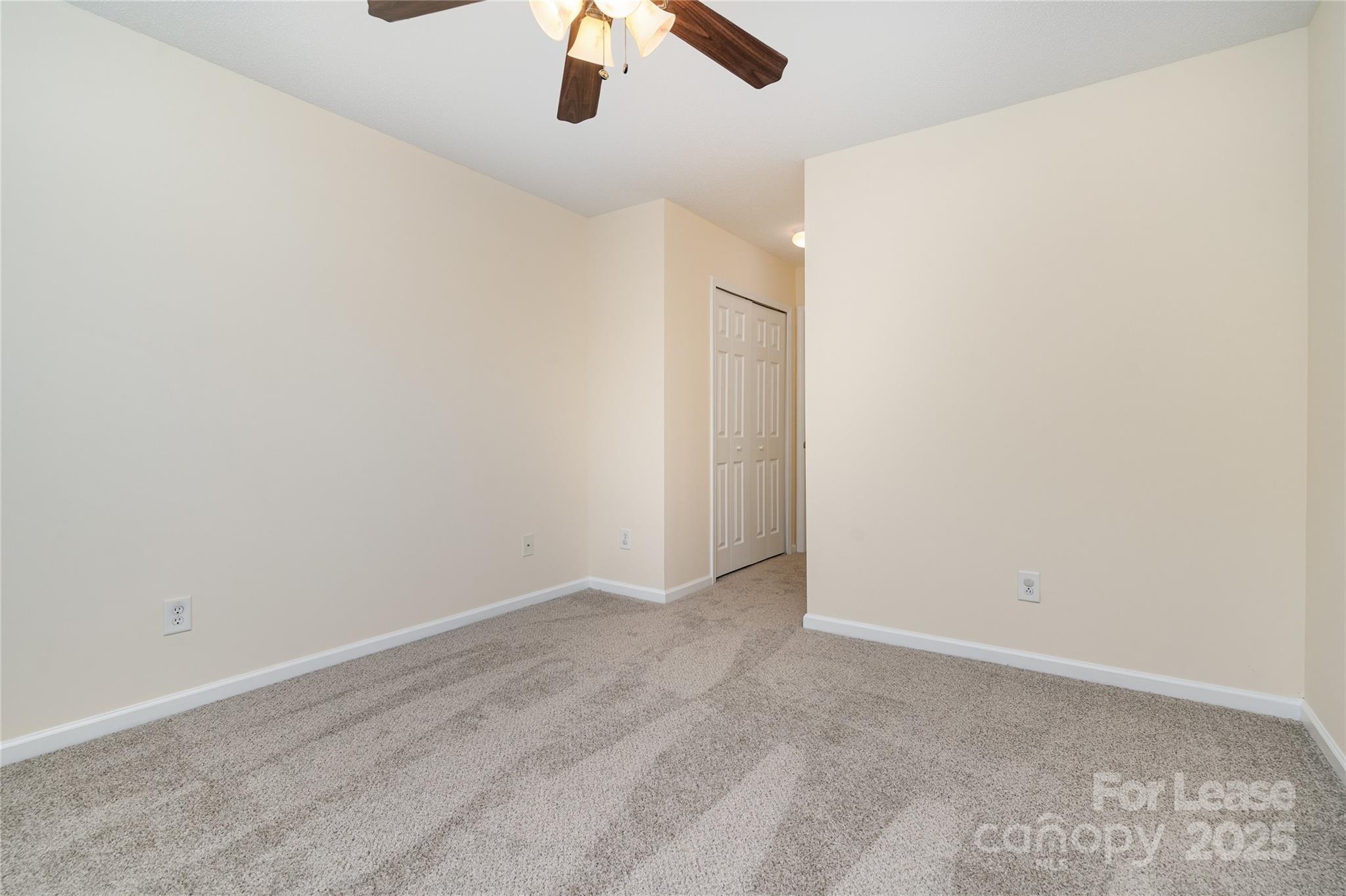 16849 Greenlawn Hills Court Property Photo 22