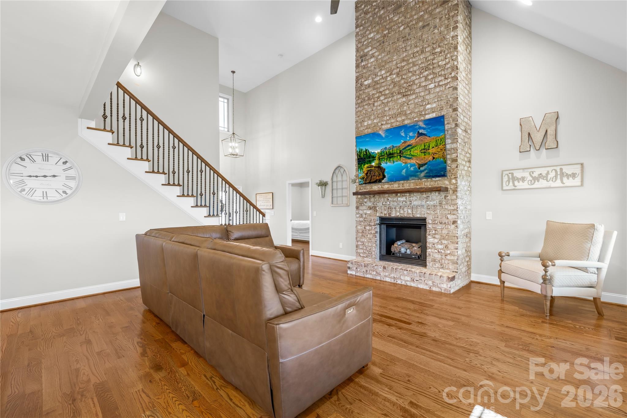895 Oak Ridge Farms Circle Property Photo 4