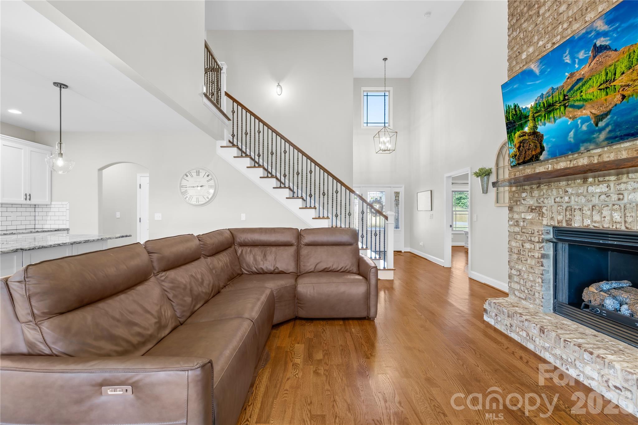 895 Oak Ridge Farms Circle Property Photo 8