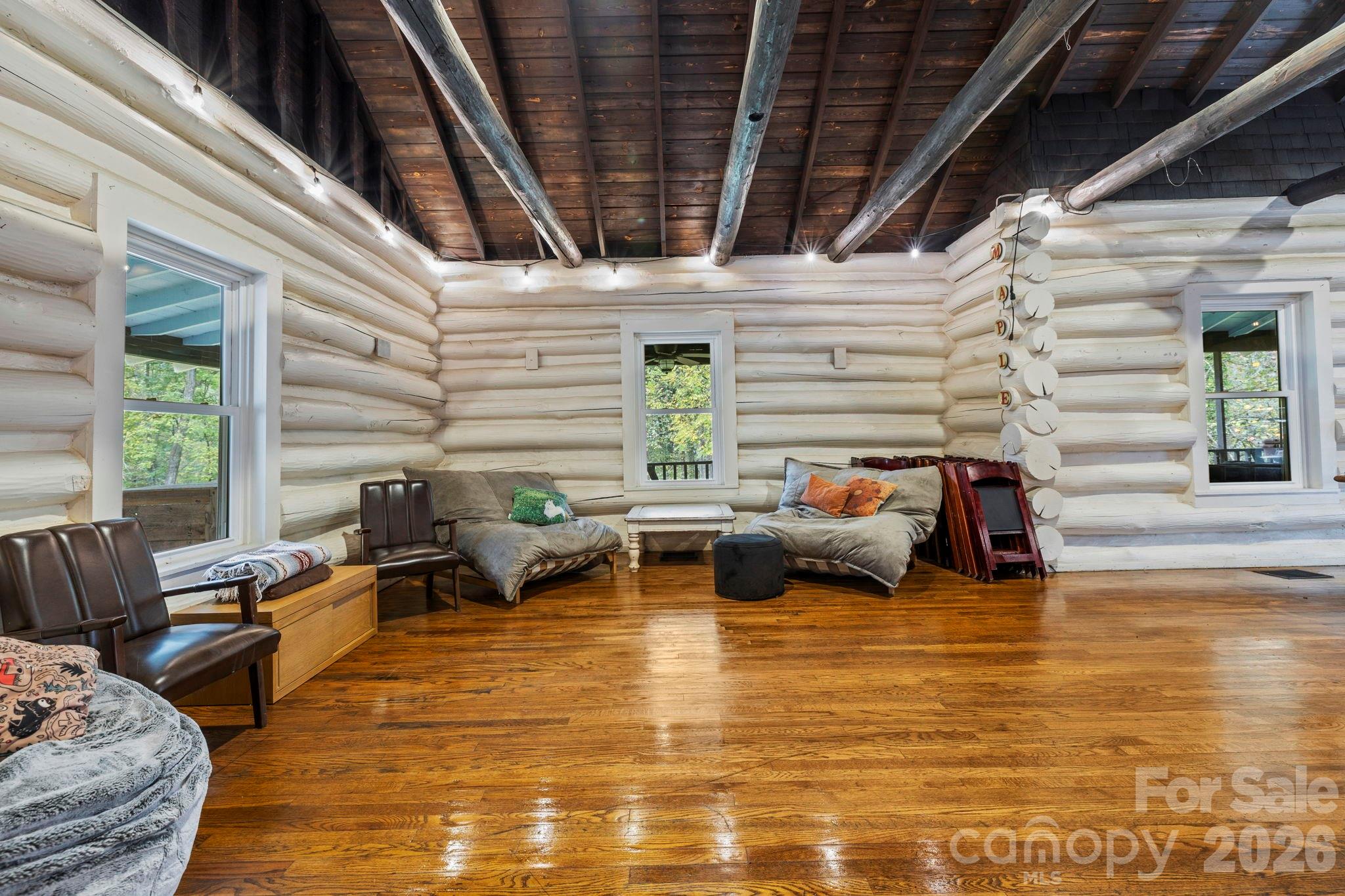 1196 N Country Club Road Property Photo 6