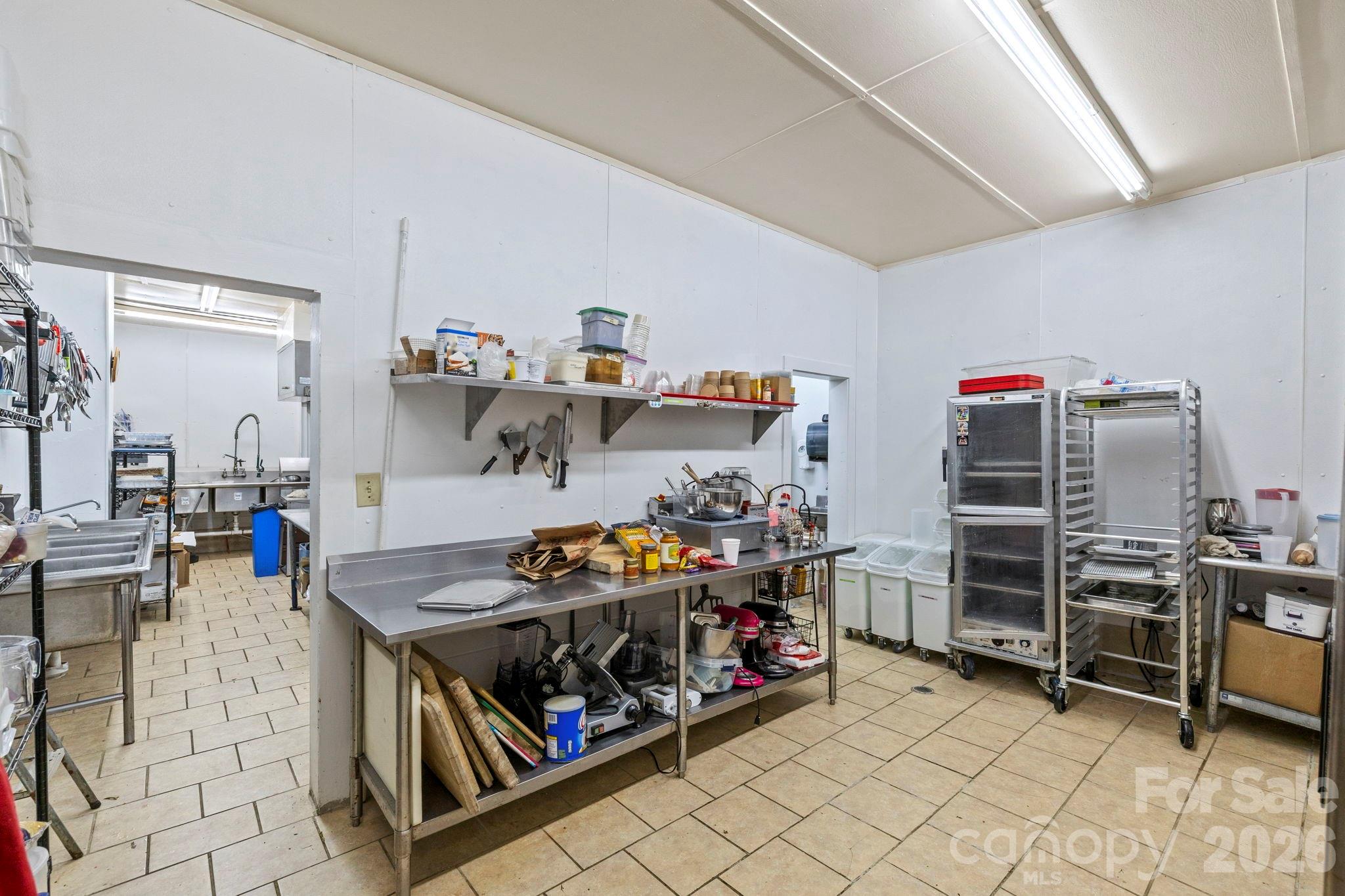 1196 N Country Club Road Property Photo 16
