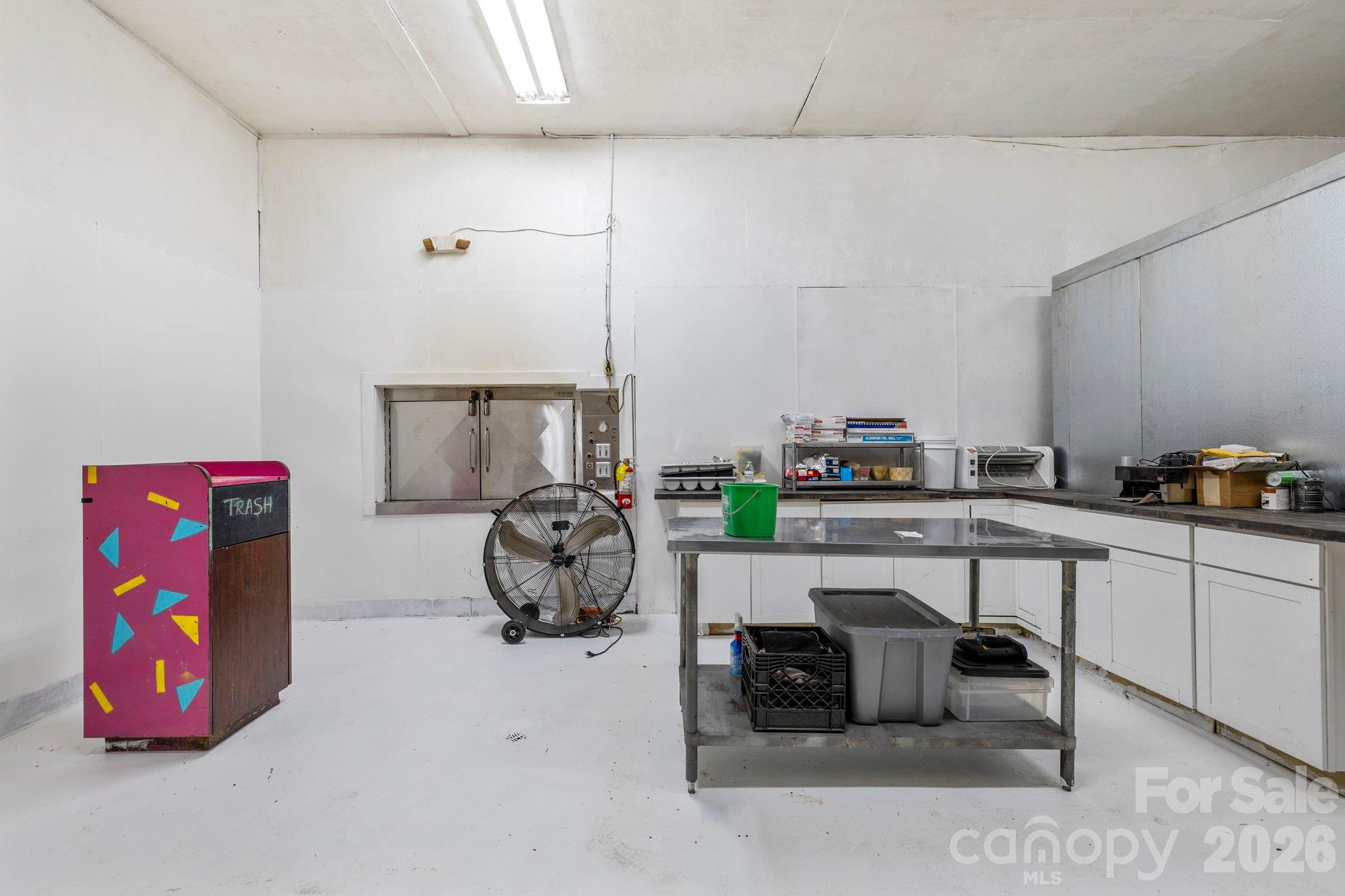 1196 N Country Club Road Property Photo 41