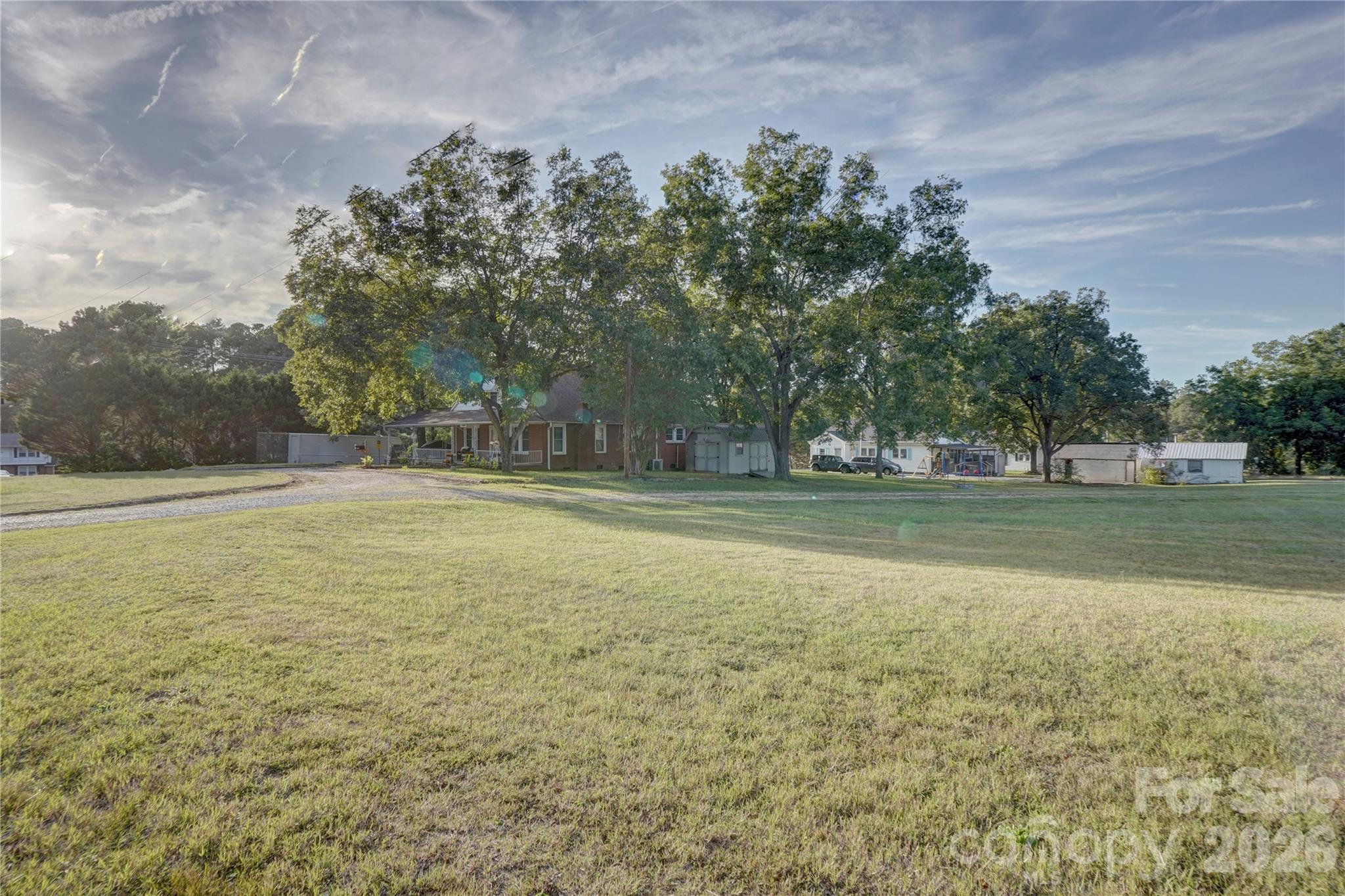 2495 Centergrove Road Property Photo 6