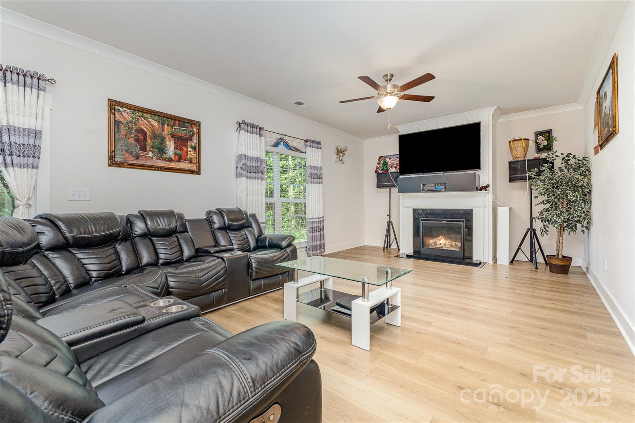 7725 Shalom Drive Property Photo 6