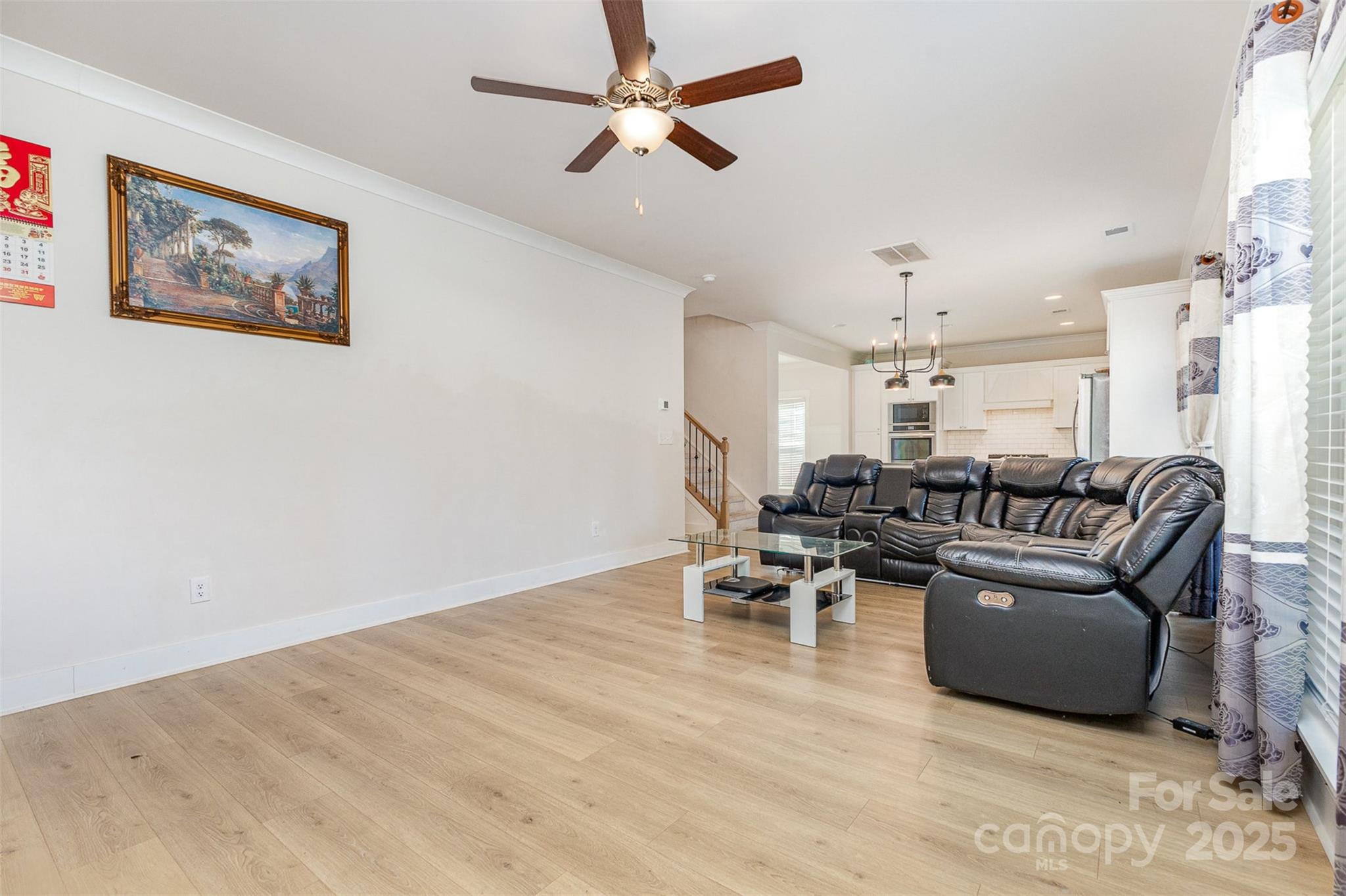 7725 Shalom Drive Property Photo 7