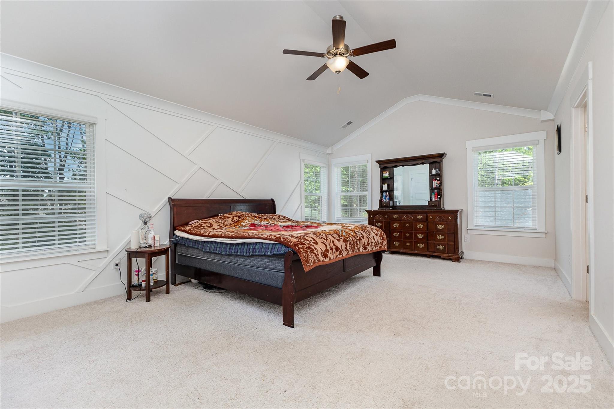 7725 Shalom Drive Property Photo 9