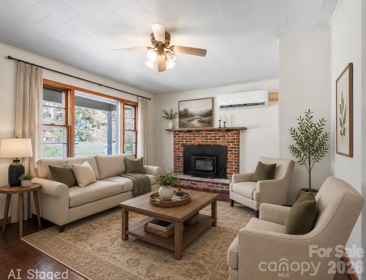 689 Bald Mountain Road Property Photo 3