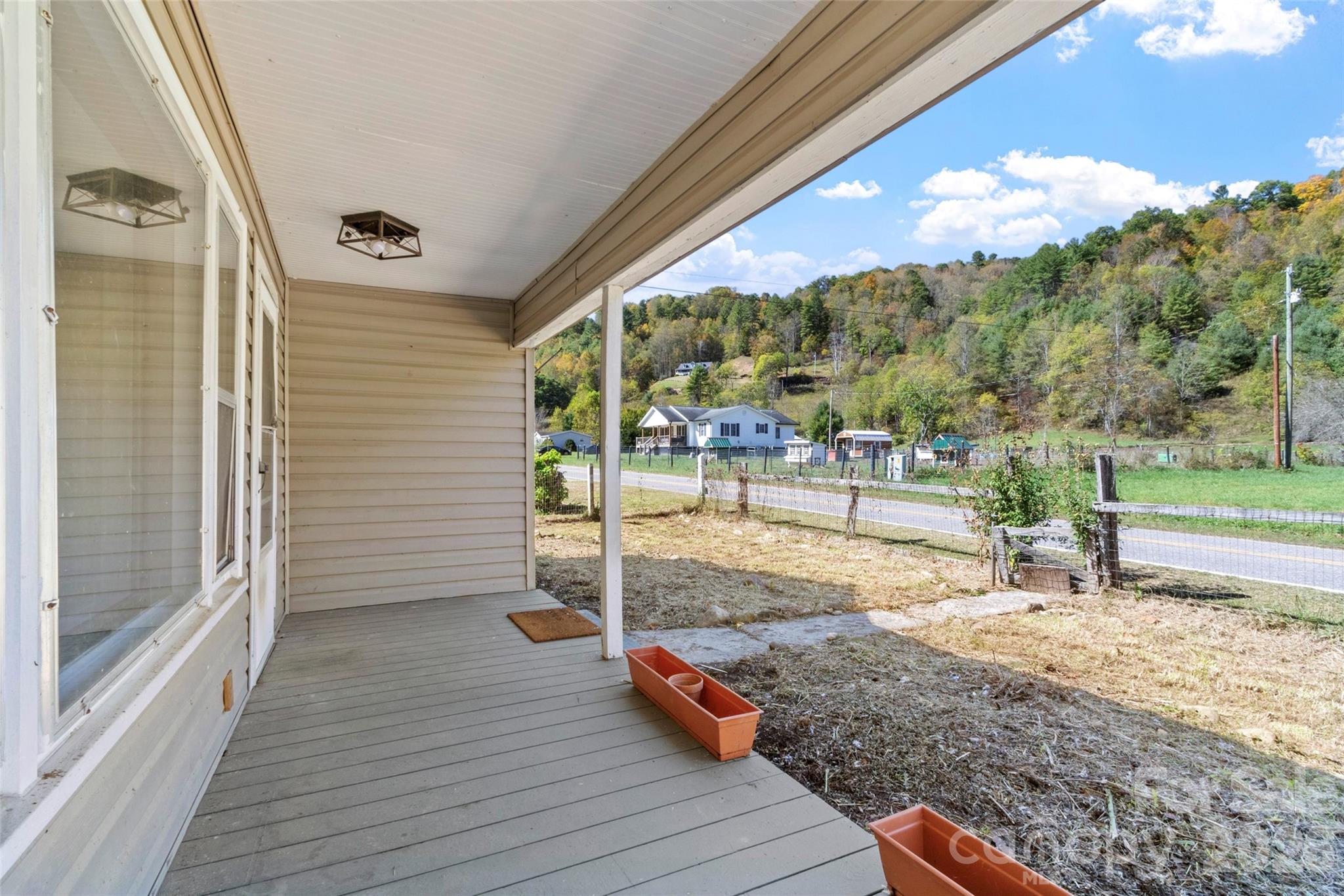 689 Bald Mountain Road Property Photo 18