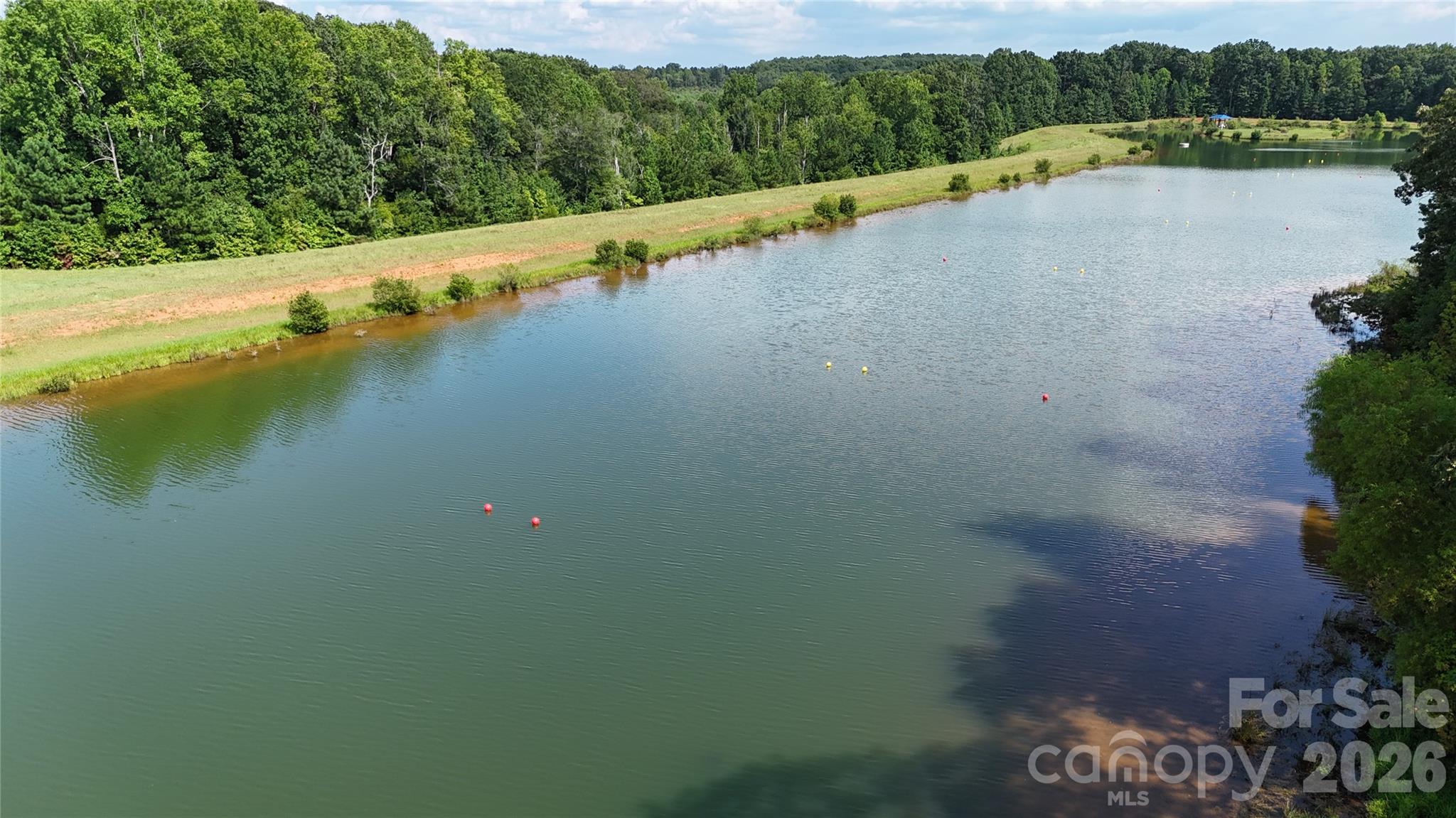 4604 Mirror Lake Drive Property Photo 4