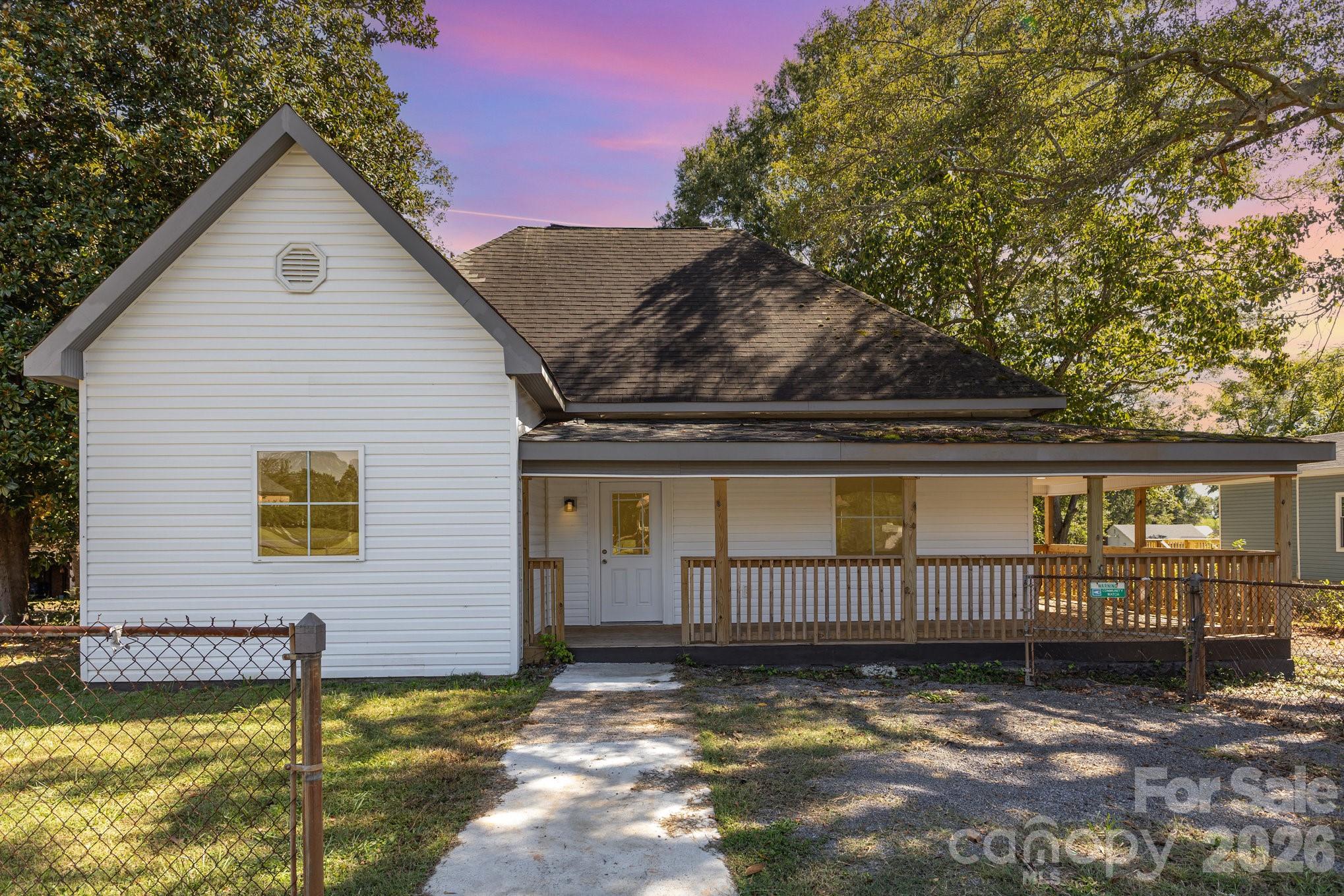 1205 S Lafayette Street Property Photo 1