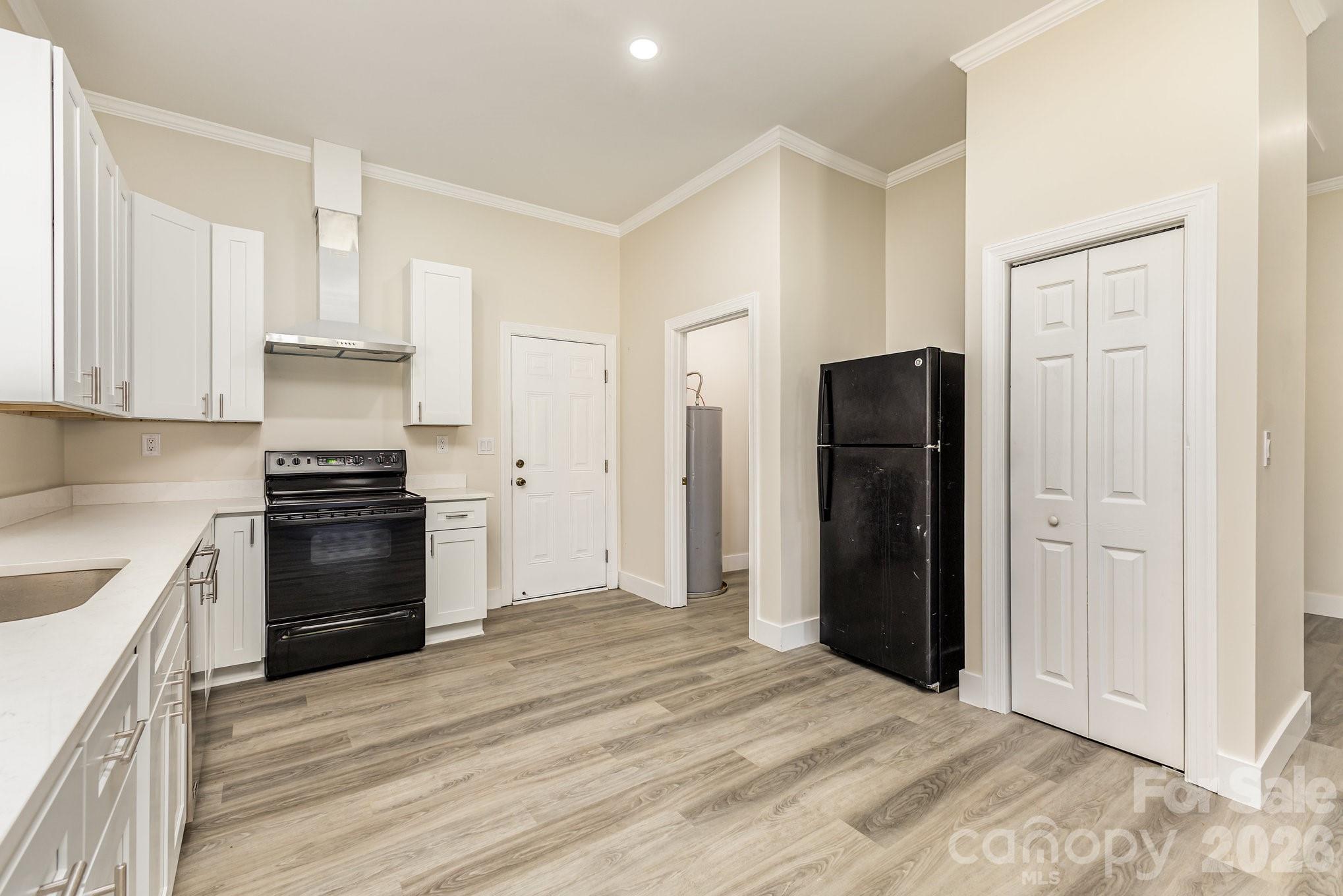 1205 S Lafayette Street Property Photo 3