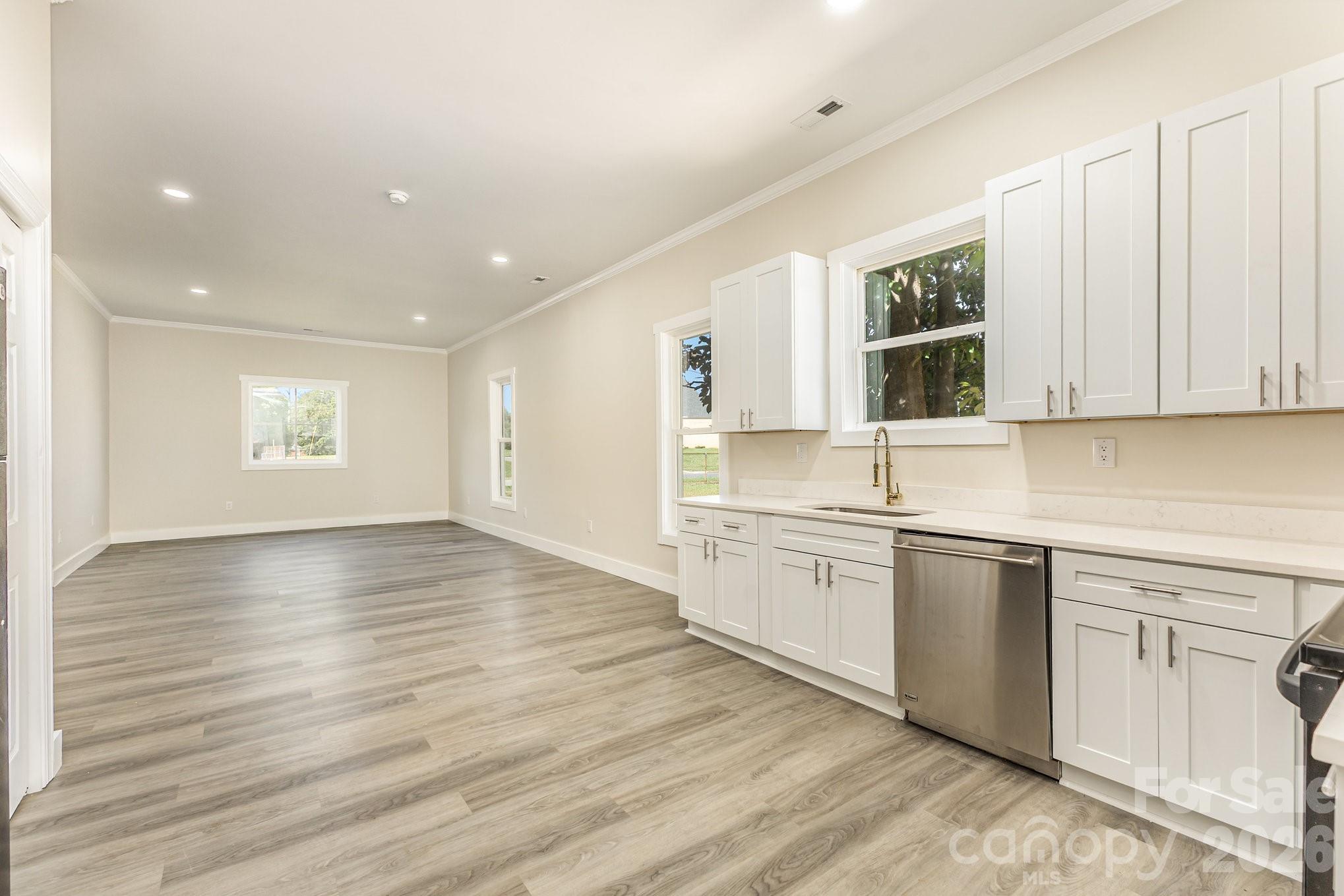 1205 S Lafayette Street Property Photo 4