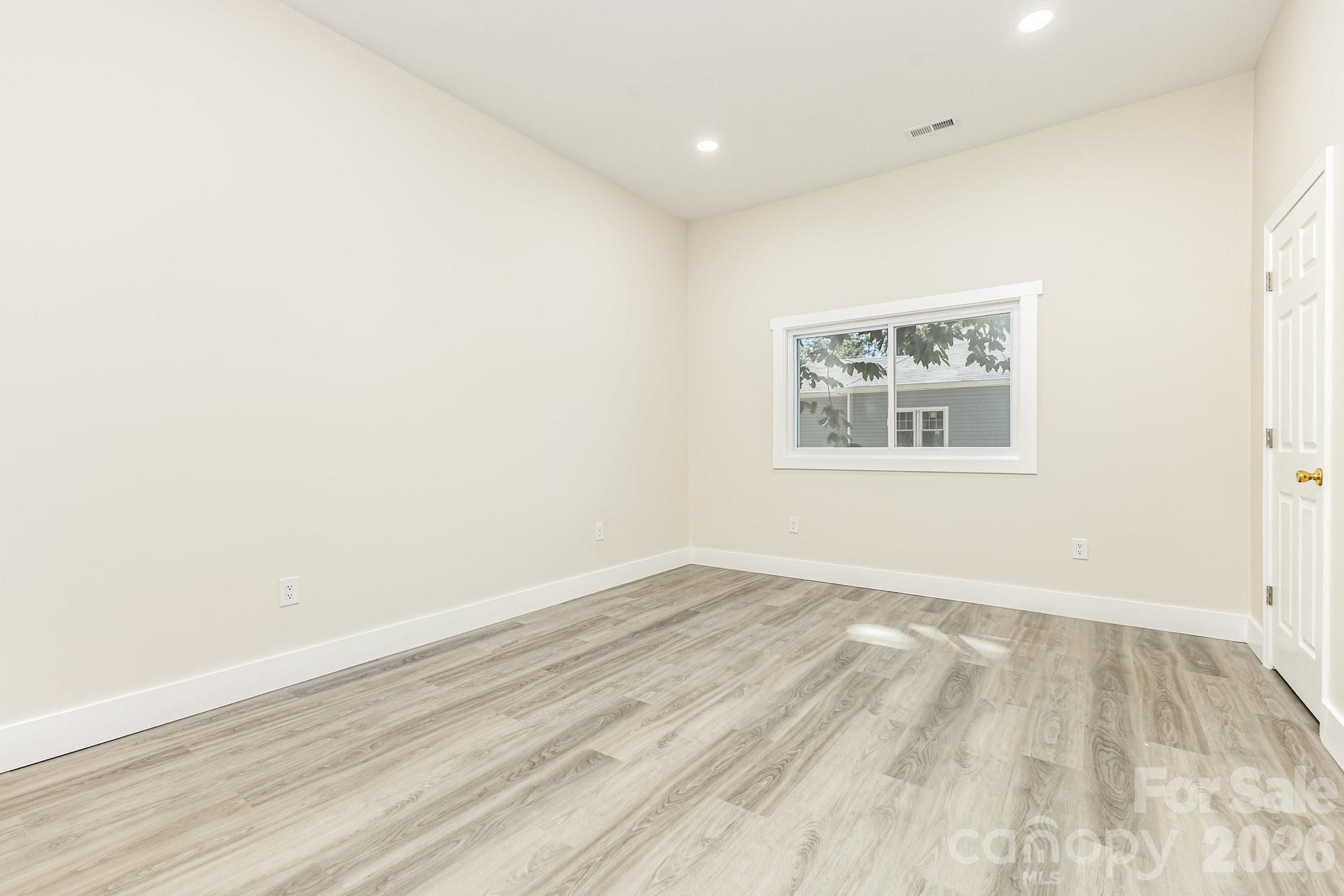 1205 S Lafayette Street Property Photo 12