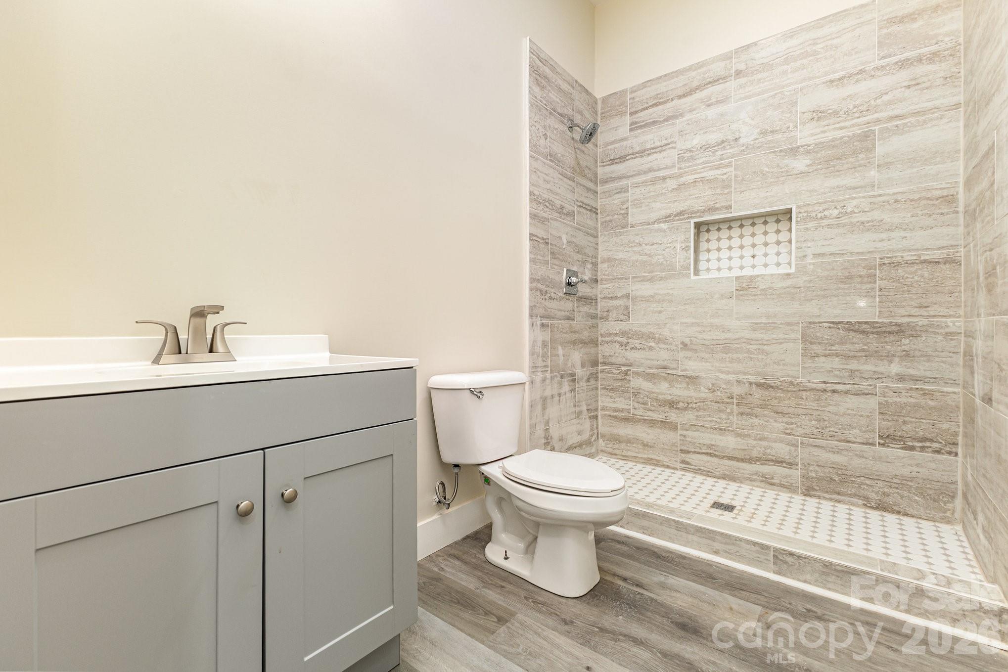1205 S Lafayette Street Property Photo 13