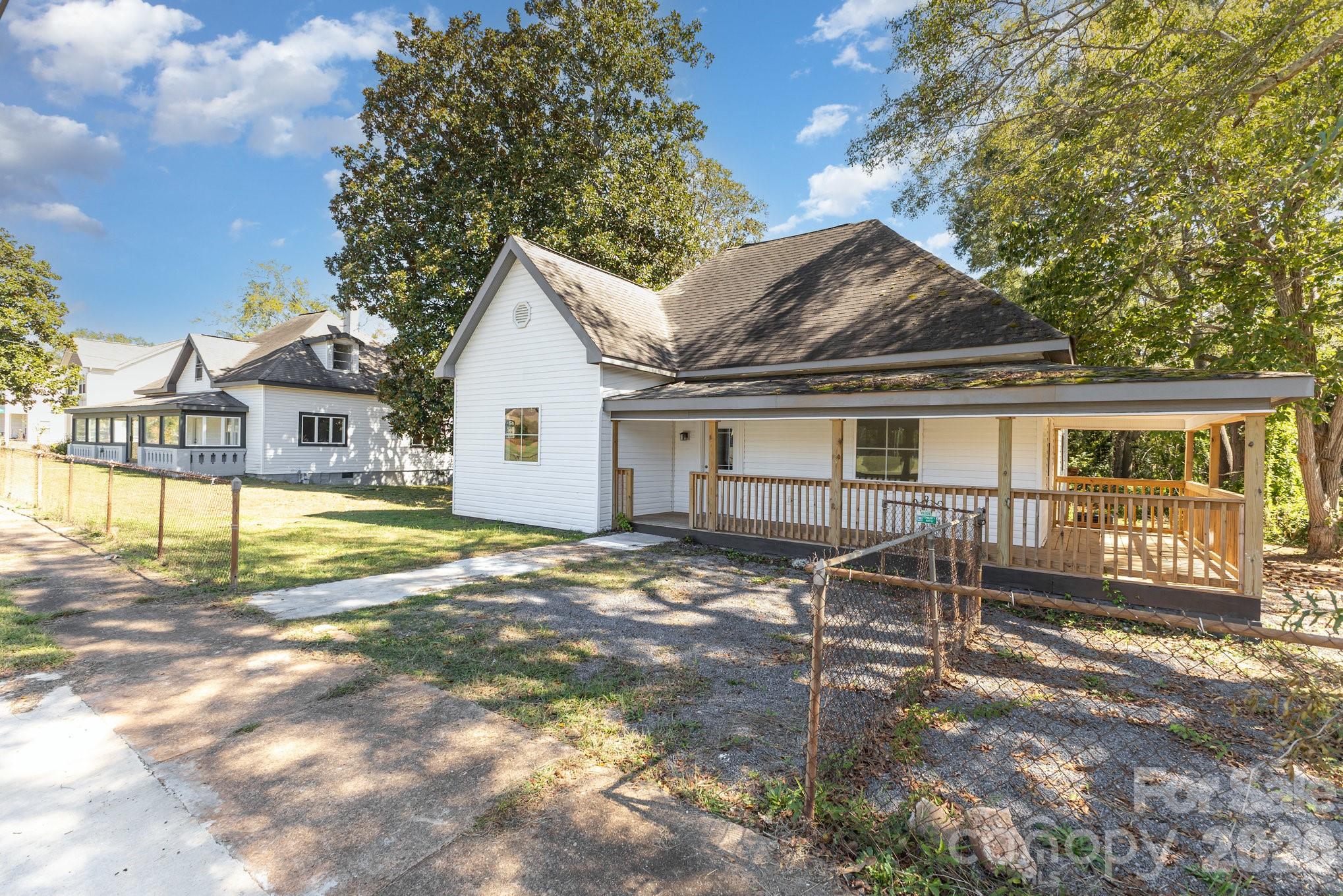 1205 S Lafayette Street Property Photo 19