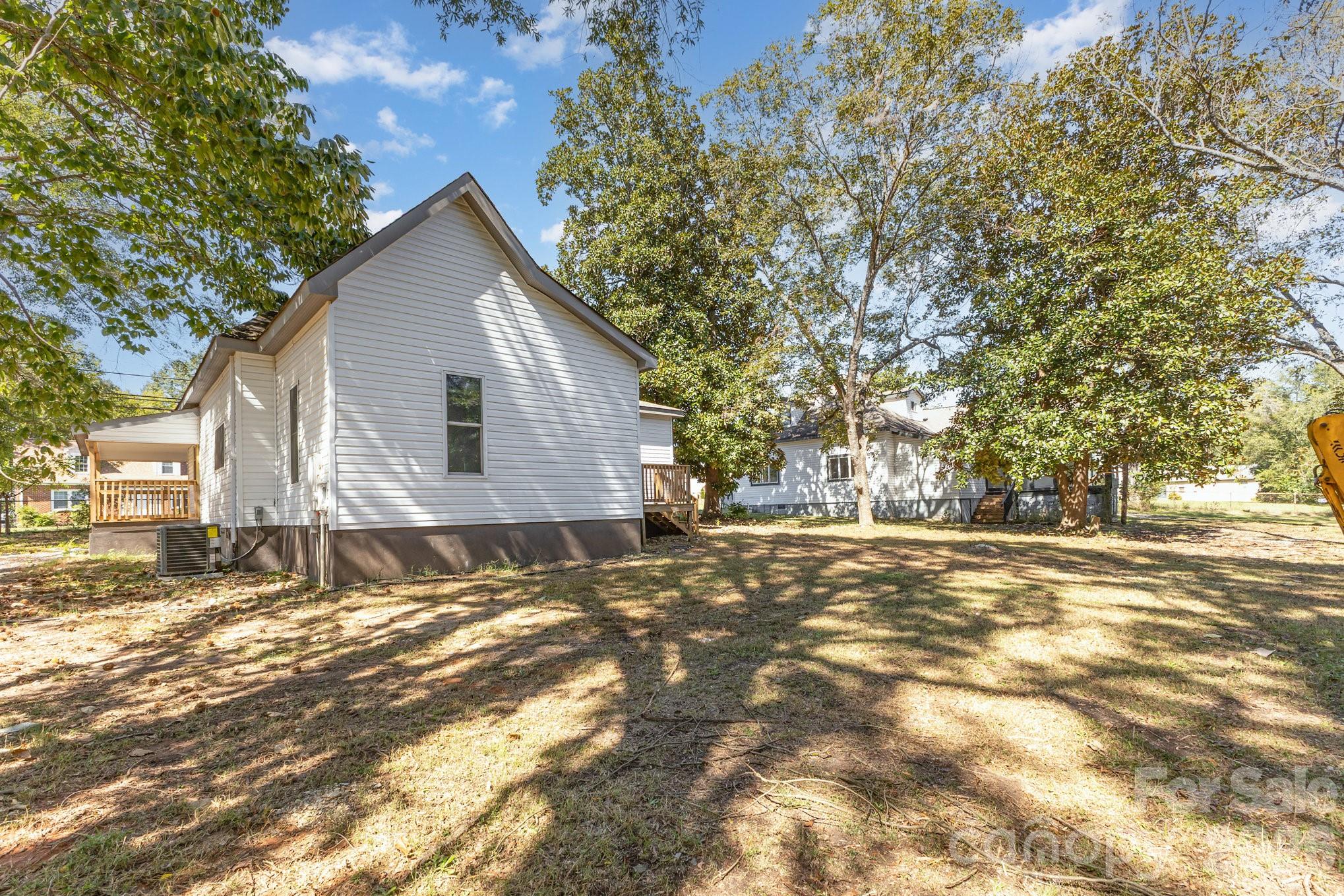 1205 S Lafayette Street Property Photo 22