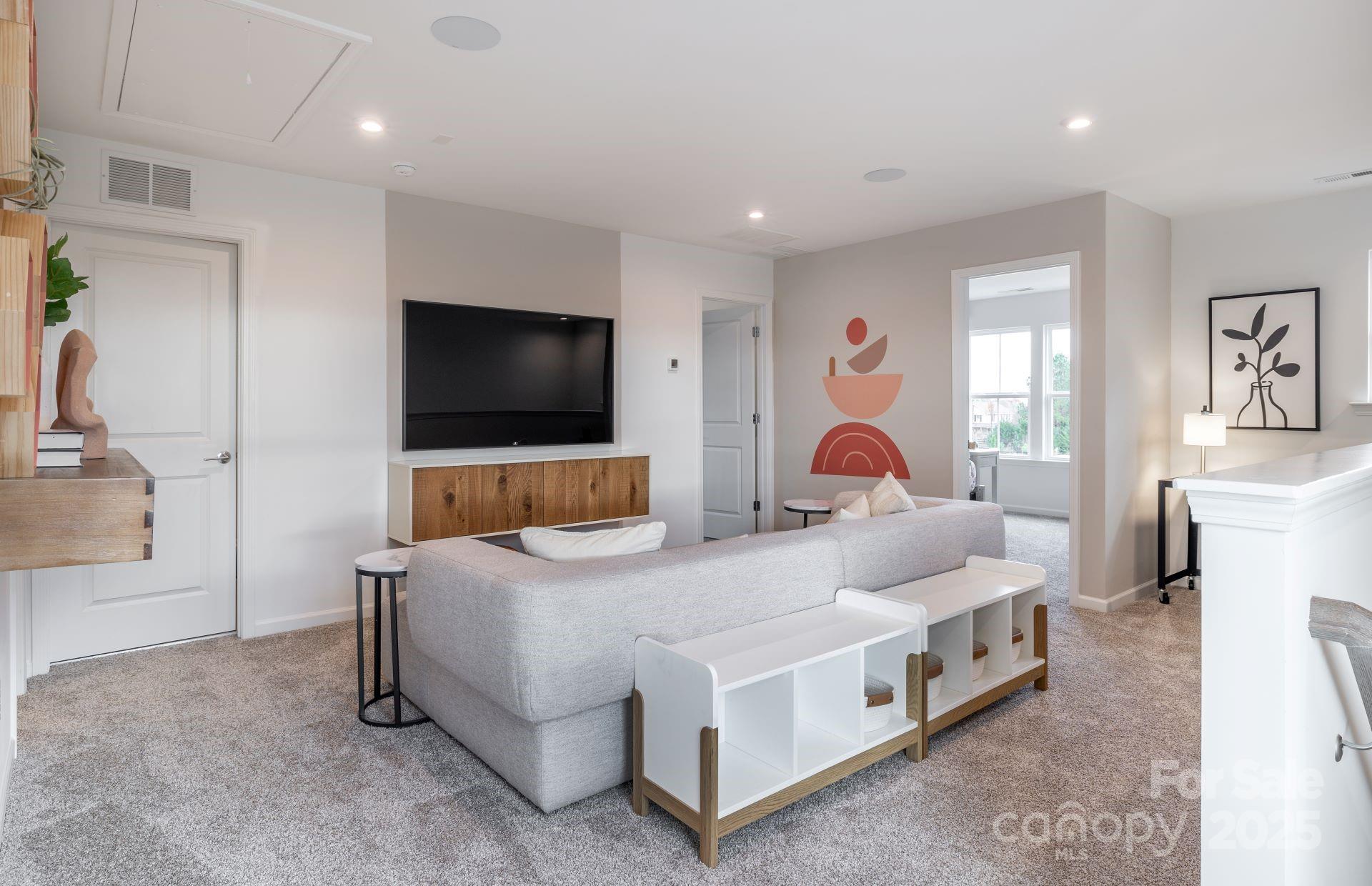 11529 Glasden Road 525 Property Photo 17