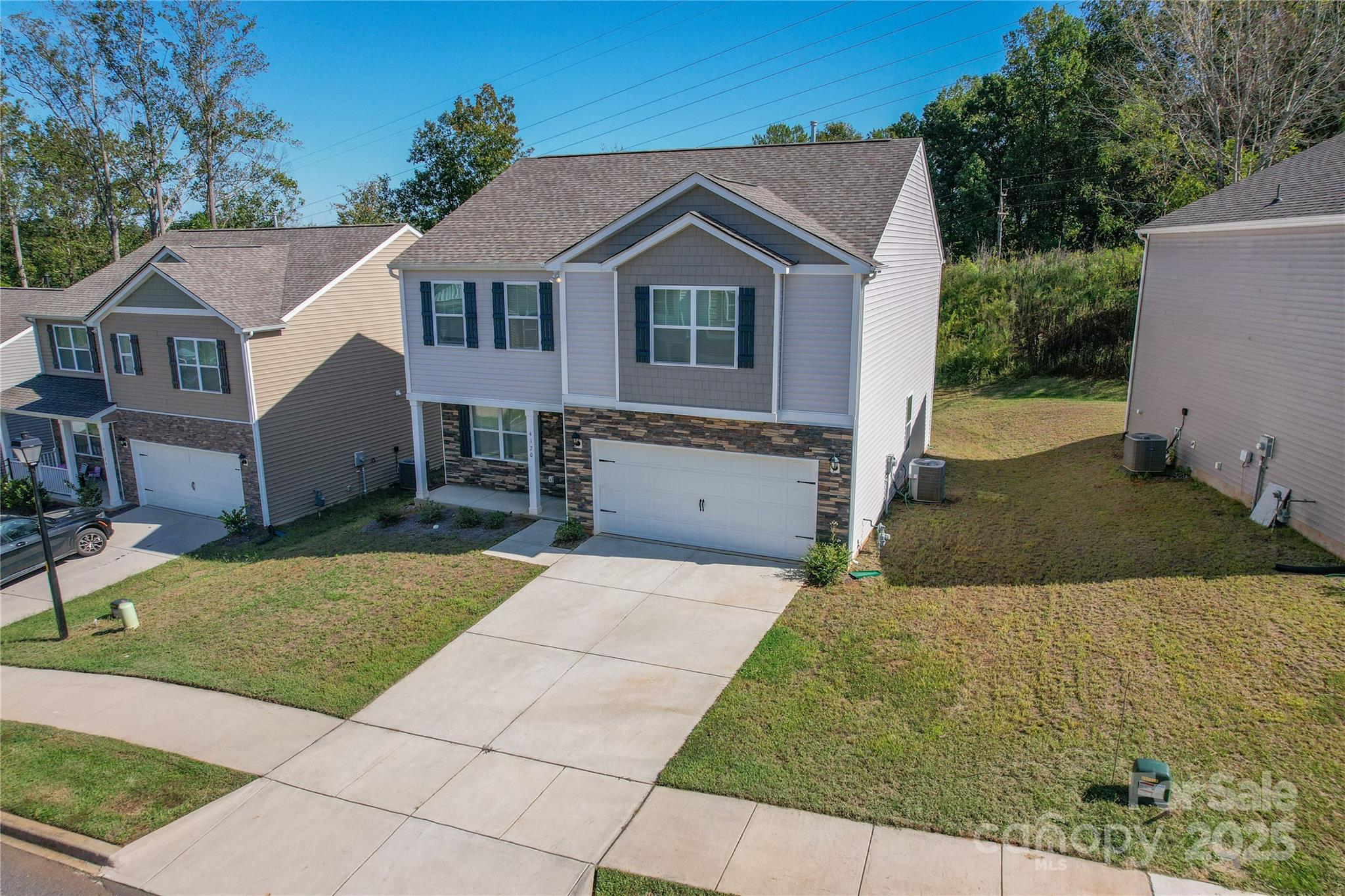 4120 Village Boulevard Property Photo 2