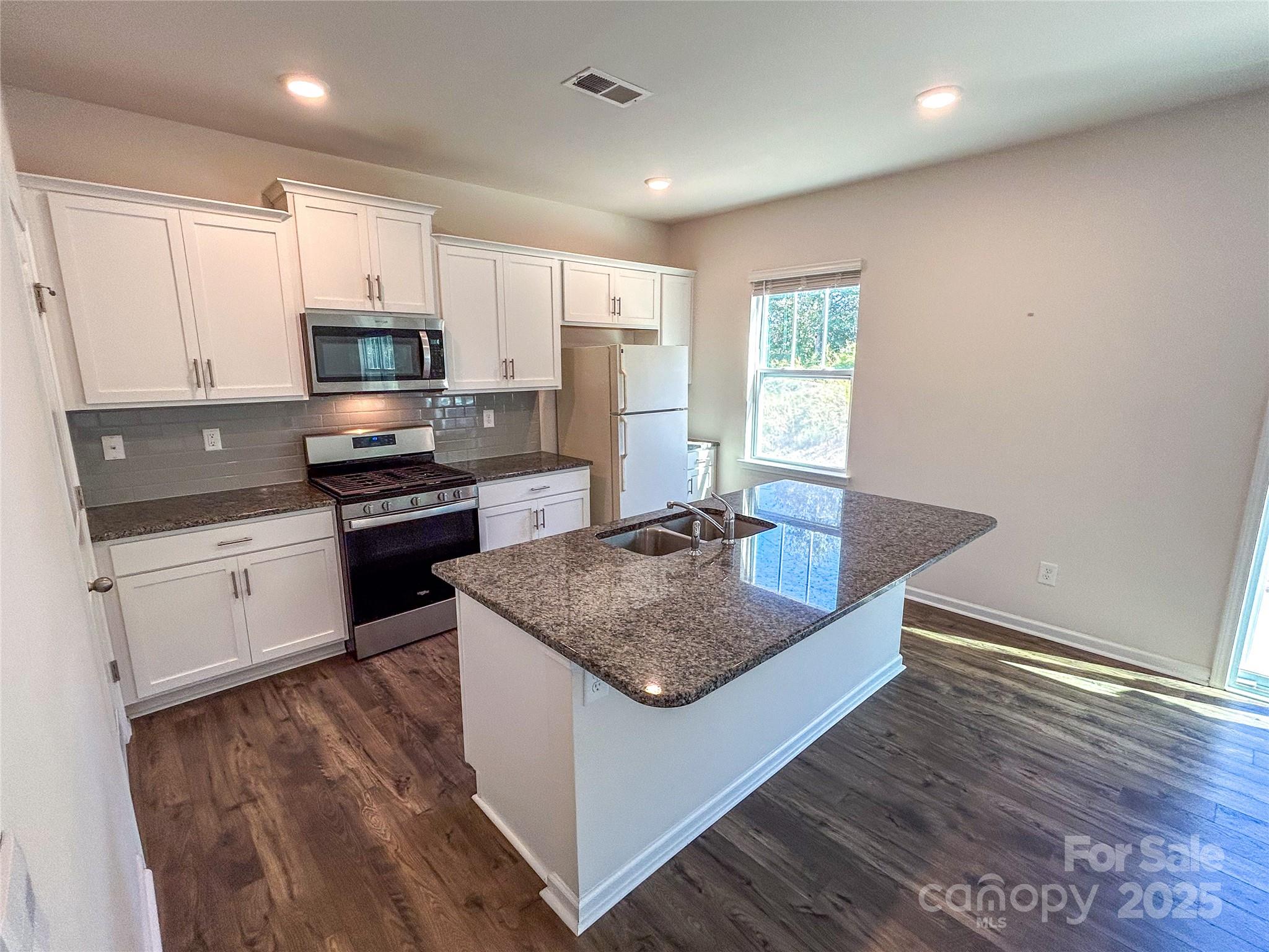 4120 Village Boulevard Property Photo 4