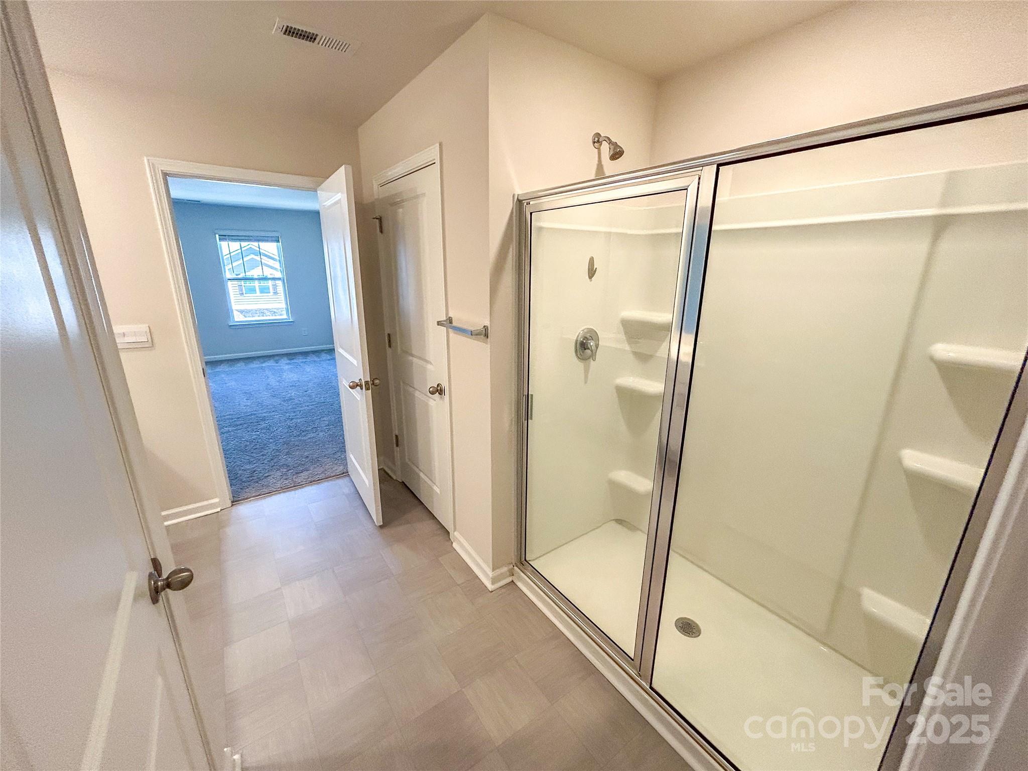 4120 Village Boulevard Property Photo 13