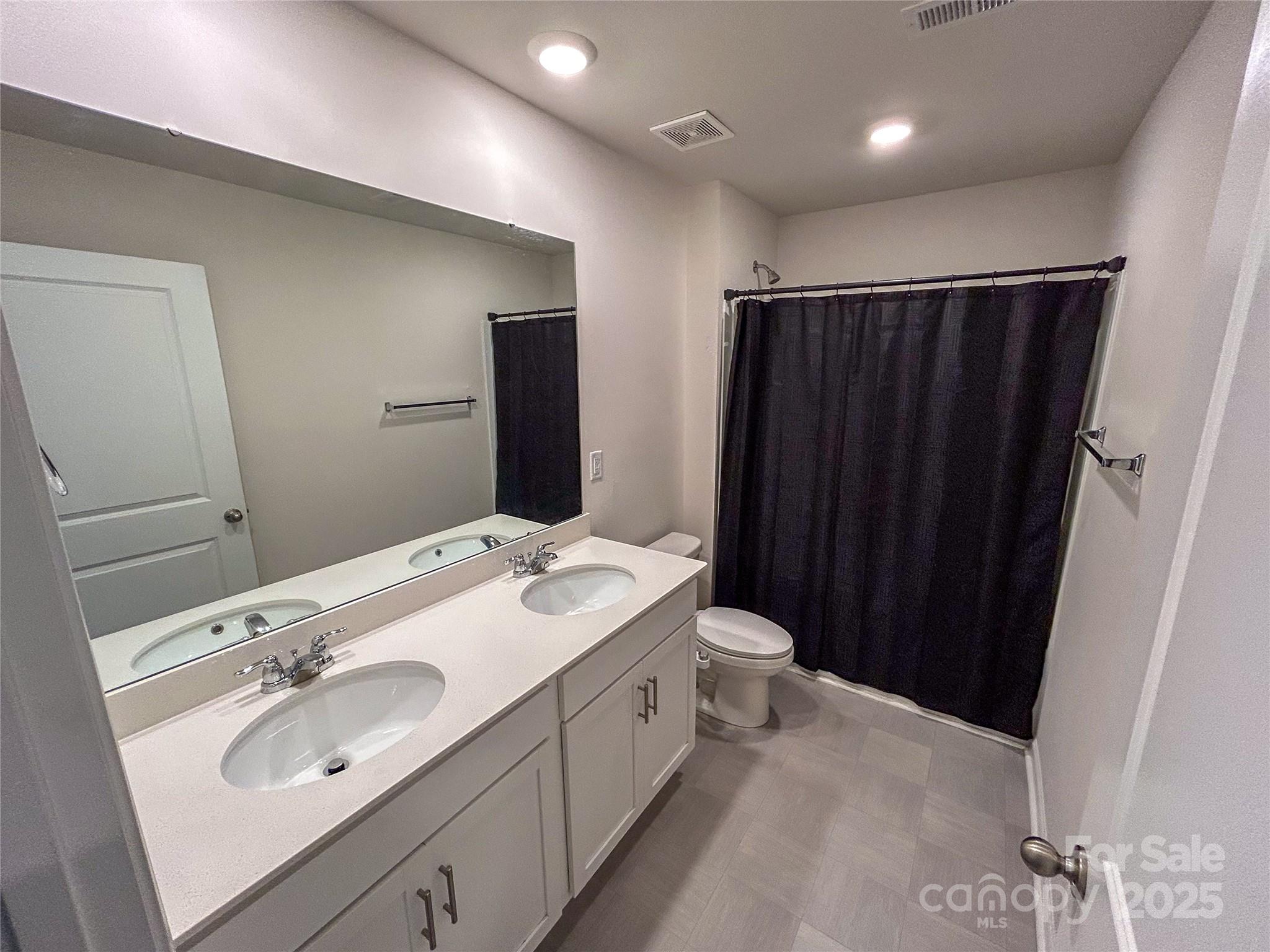 4120 Village Boulevard Property Photo 17