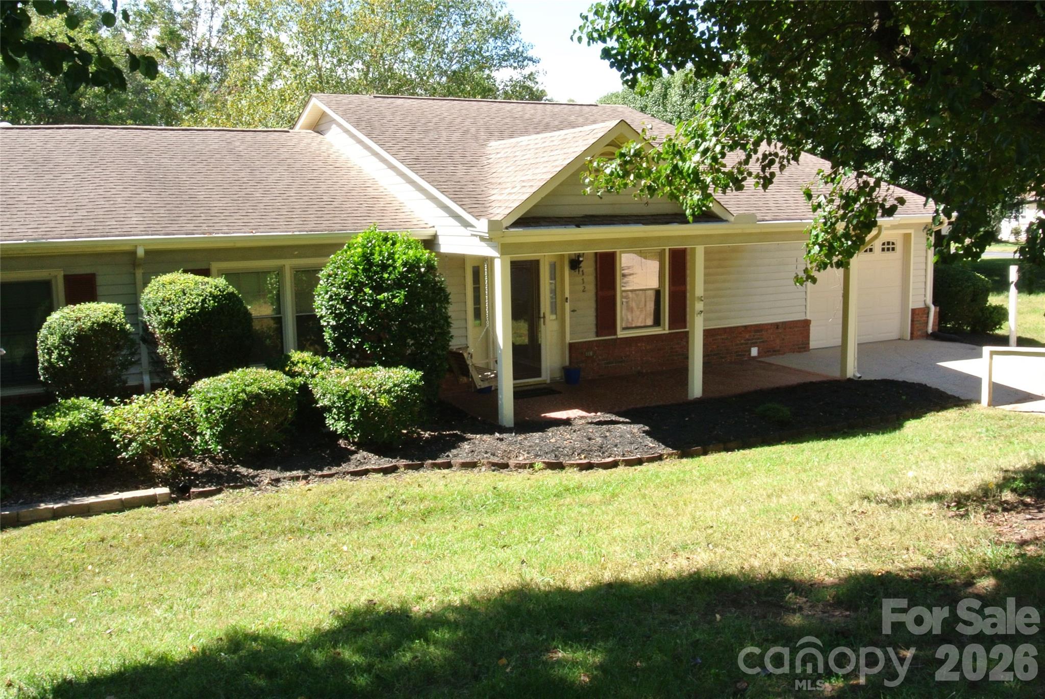 112 Holly Court Property Photo 1