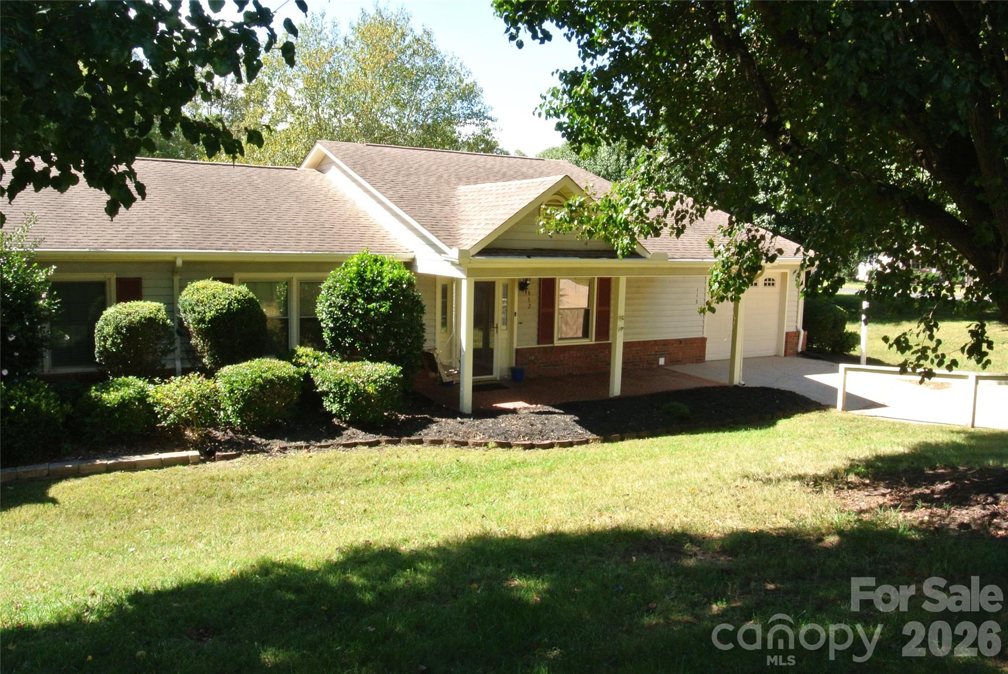 112 Holly Court Property Photo 3
