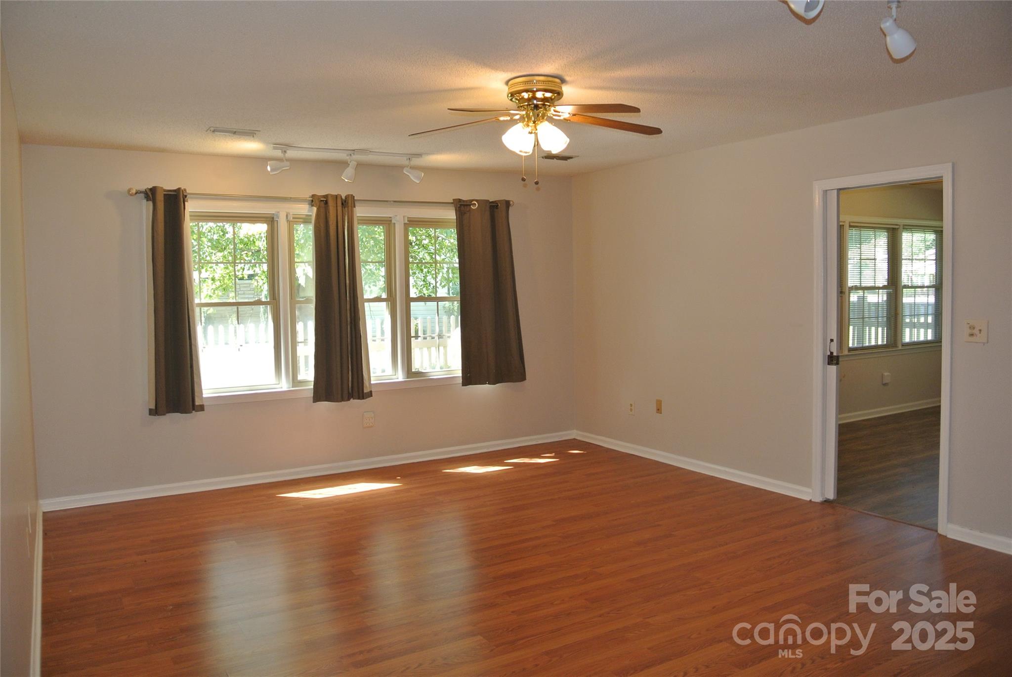 112 Holly Court Property Photo 10