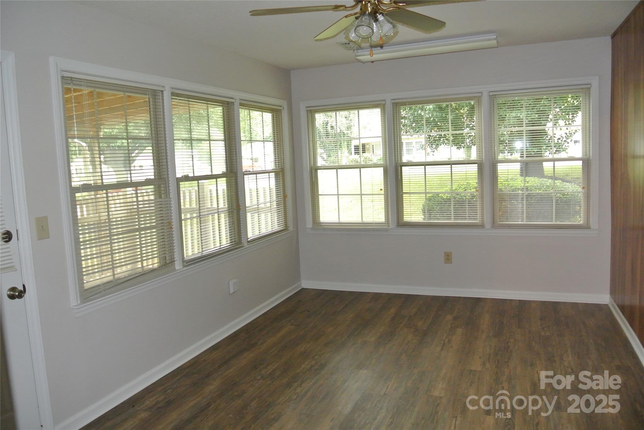 112 Holly Court Property Photo 11