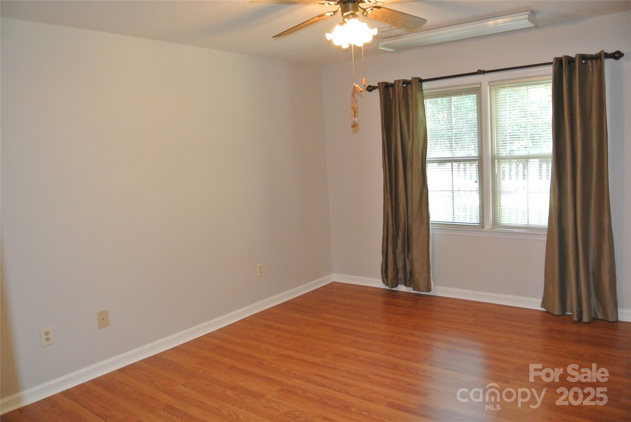 112 Holly Court Property Photo 12