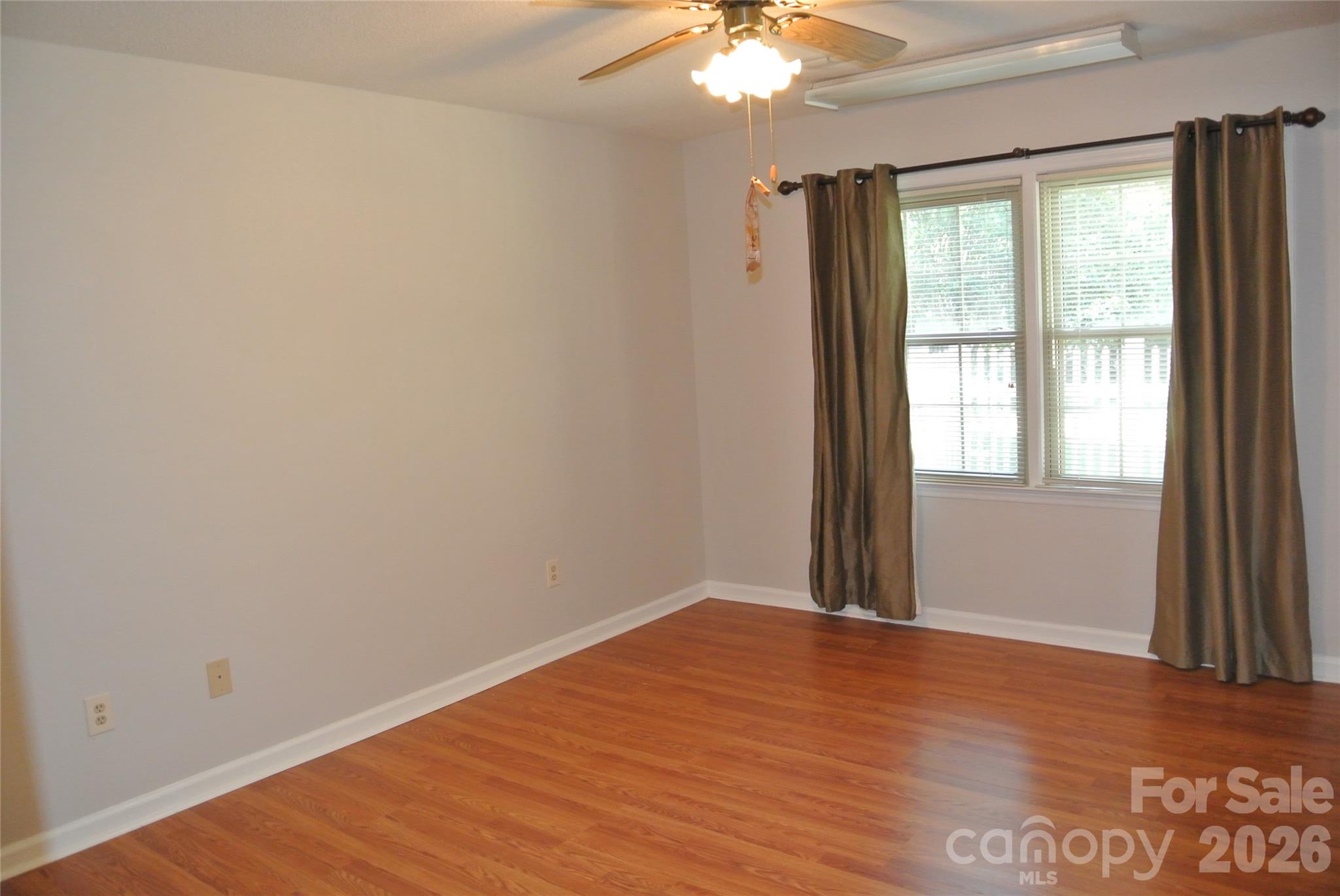 112 Holly Court Property Photo 12