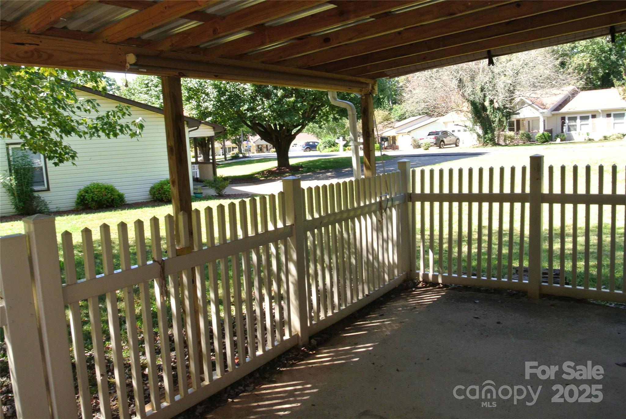 112 Holly Court Property Photo 19