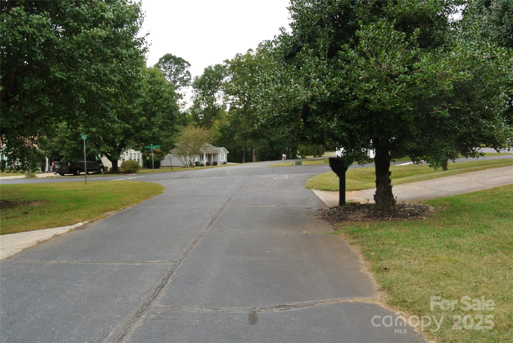 112 Holly Court Property Photo 24