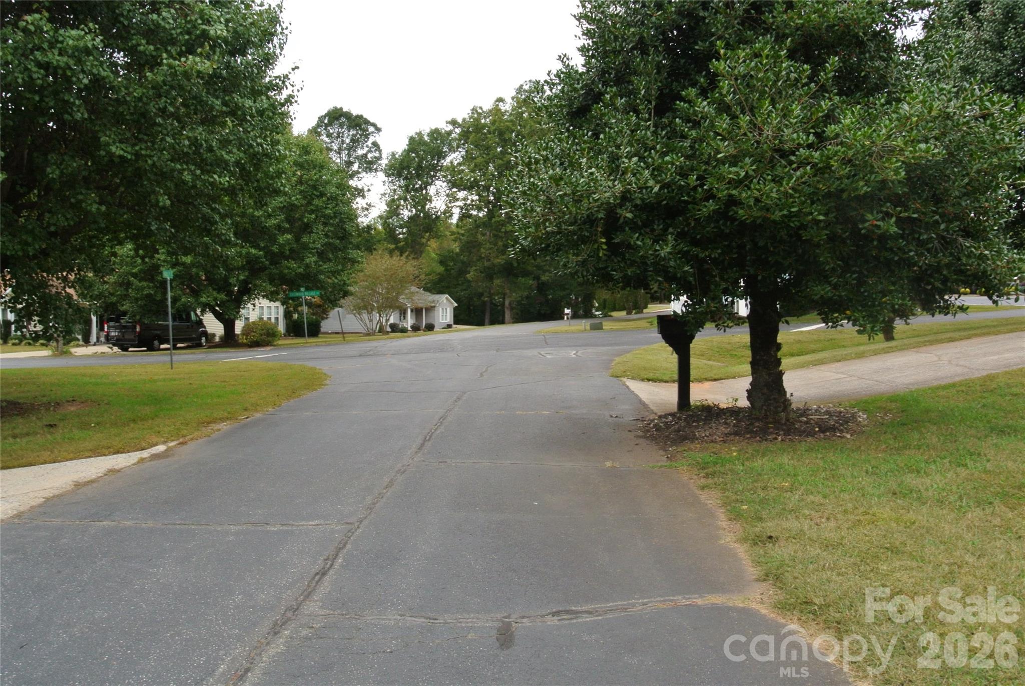 112 Holly Court Property Photo 24
