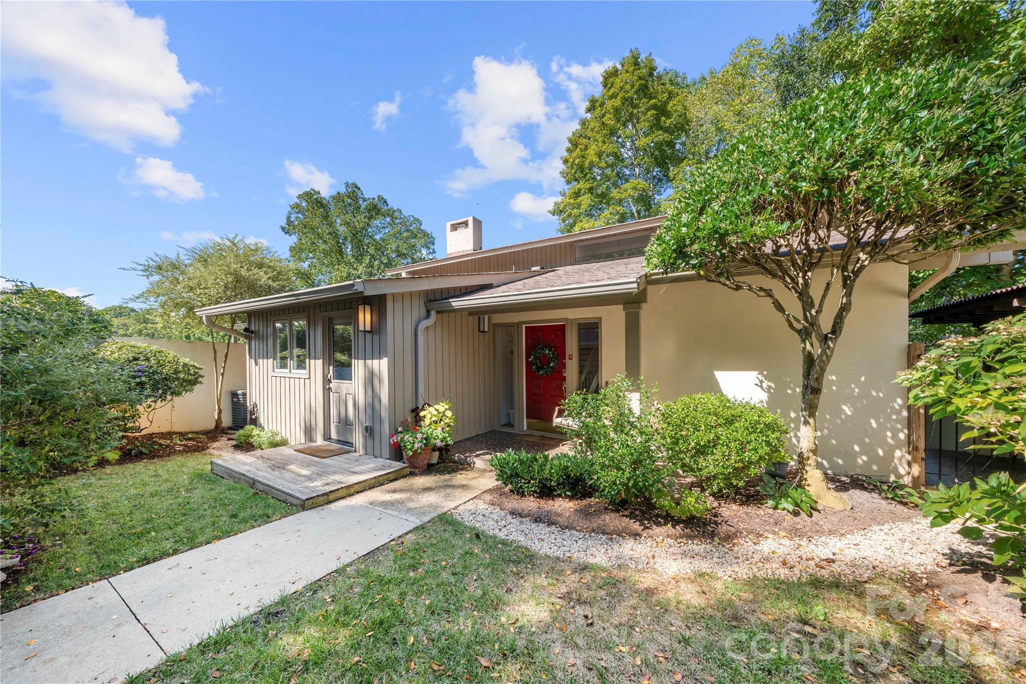 12 Cove Road Property Photo 6