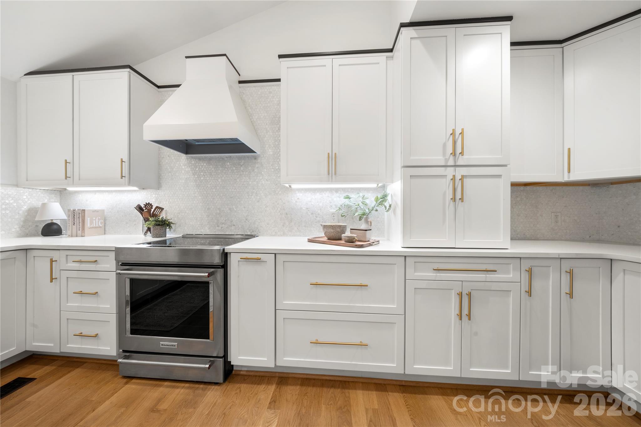 12 Cove Road Property Photo 9