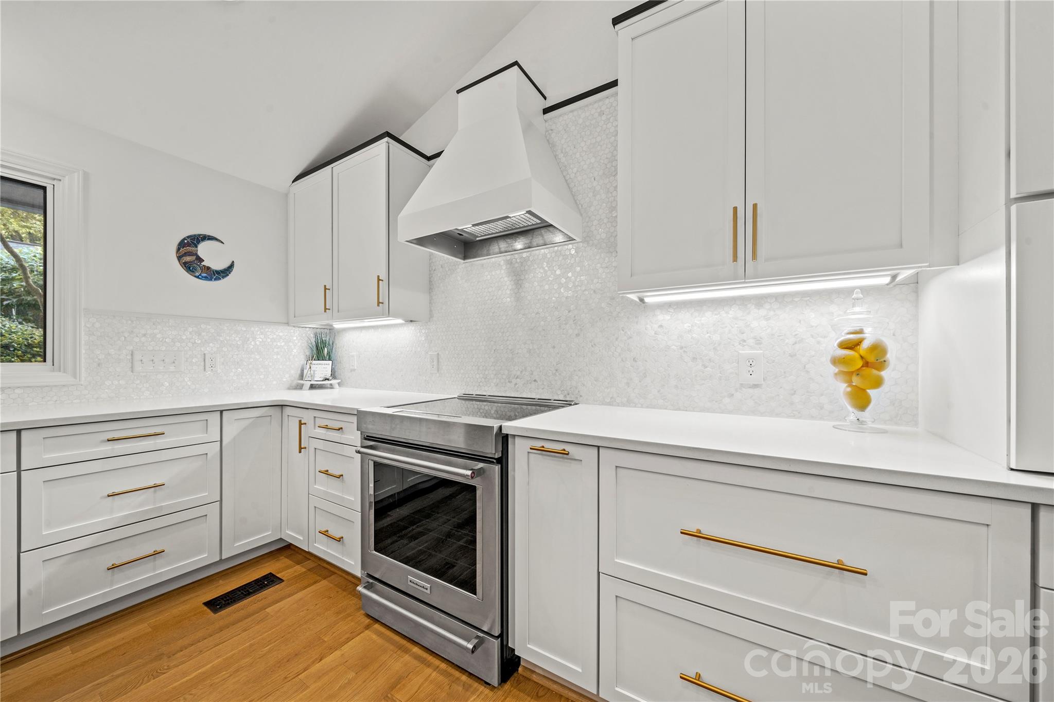 12 Cove Road Property Photo 12