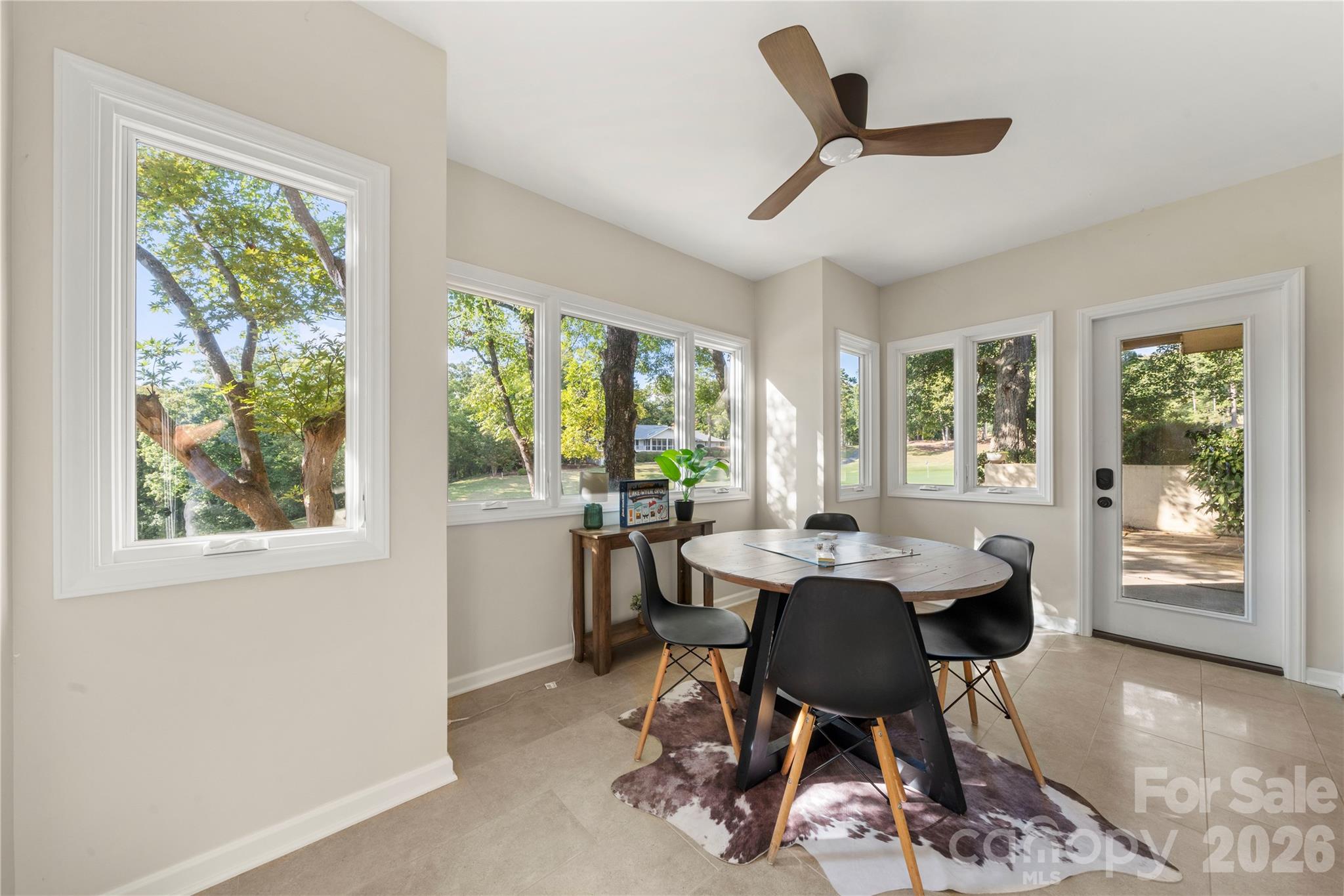 12 Cove Road Property Photo 27
