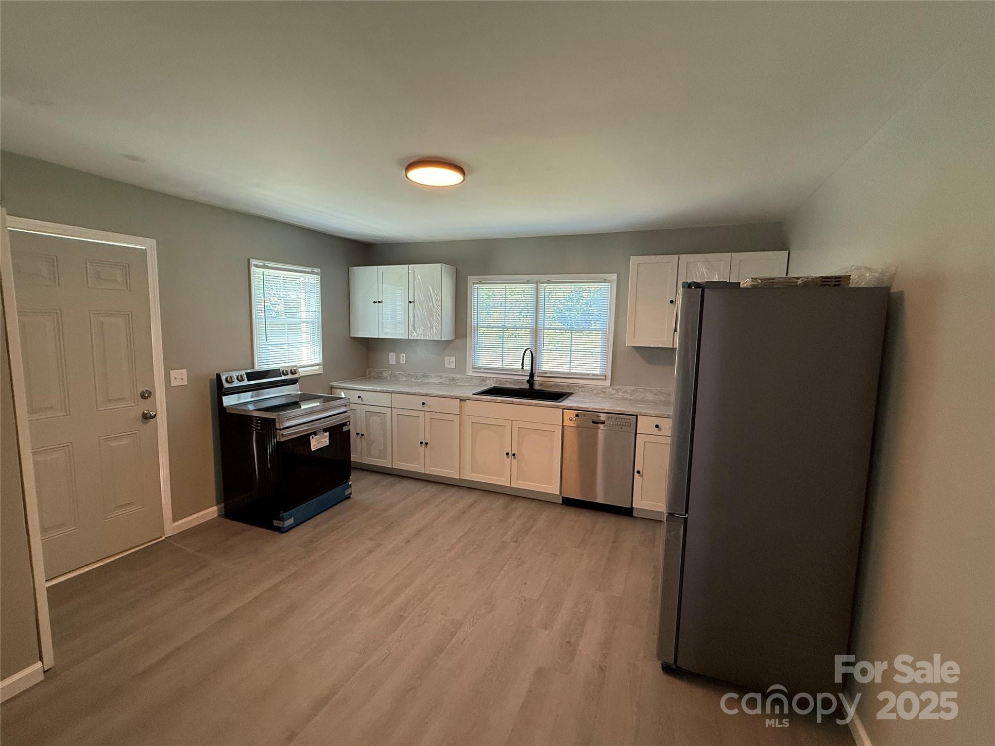 837 Sikes Mill Road Property Photo 4
