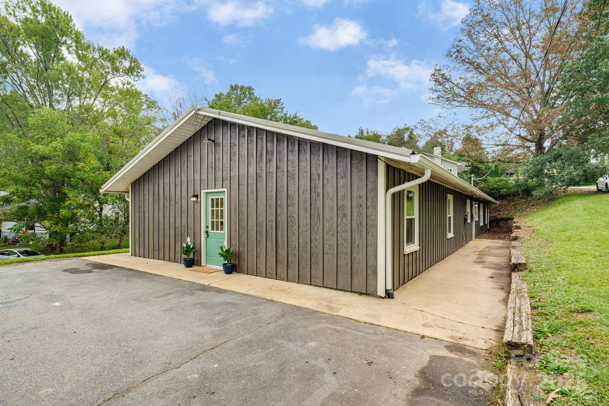 119 Richland Street Property Photo 28