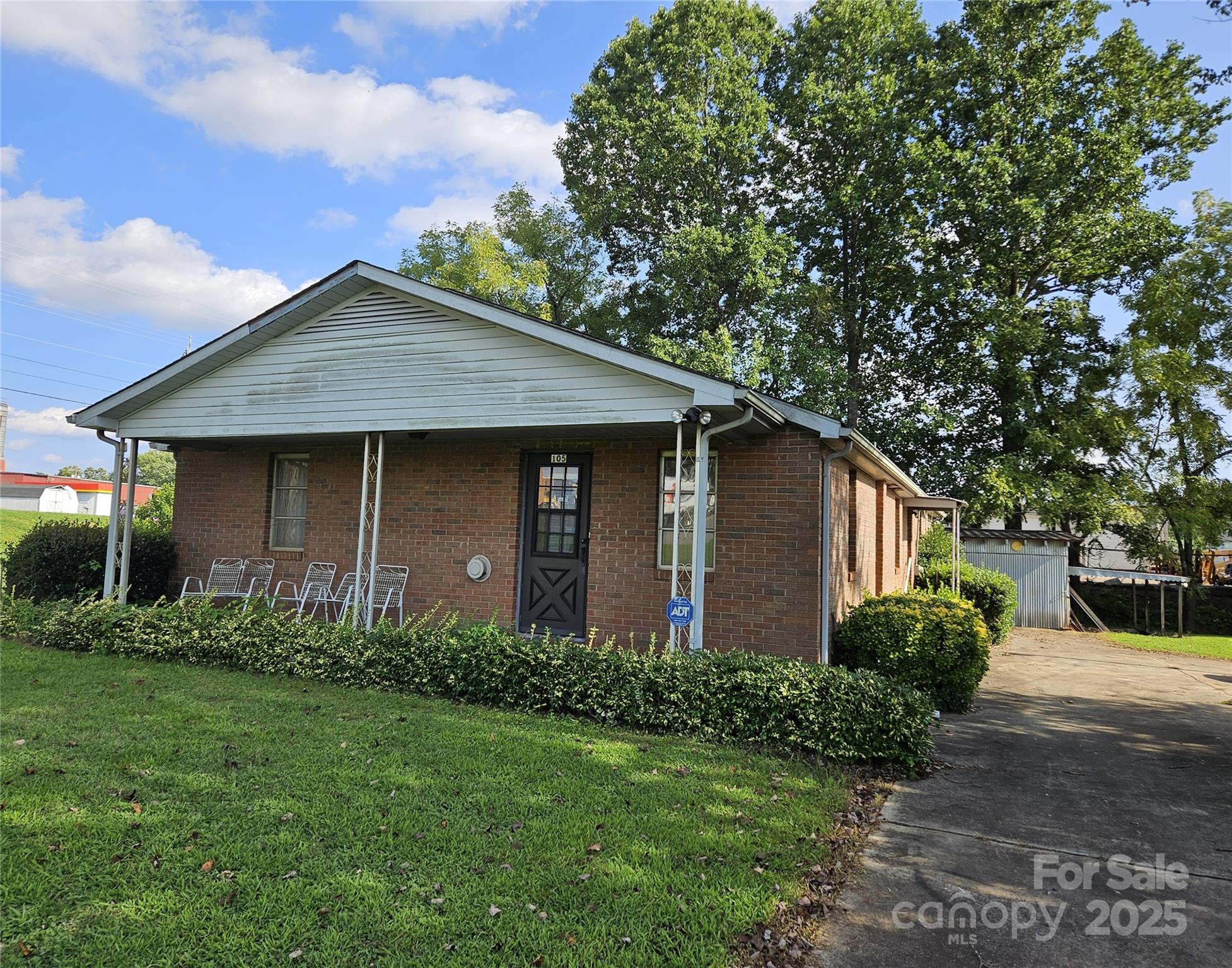 105 Marble Road Property Photo 1