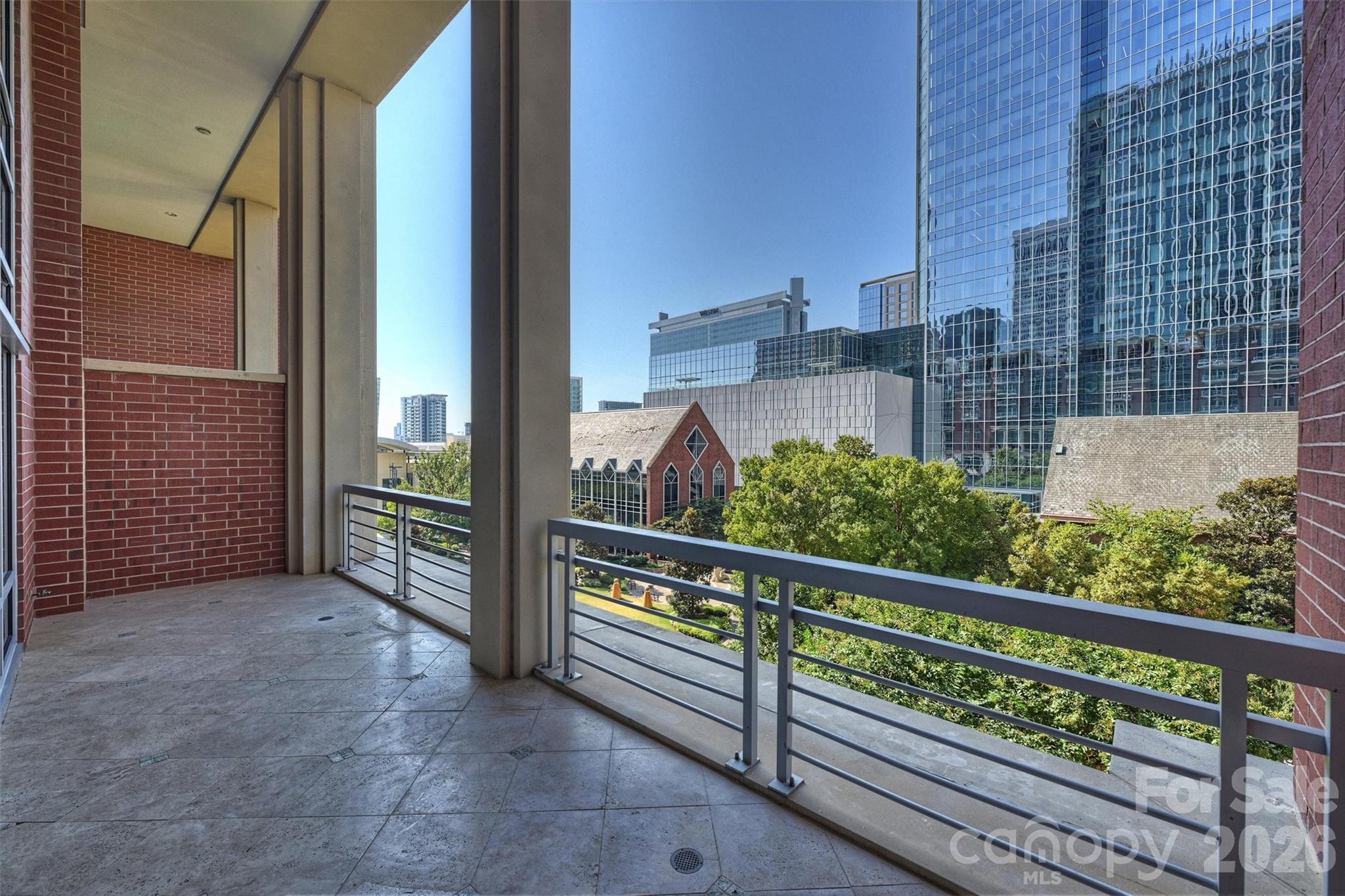 435 S Tryon Street 301 Property Photo 35